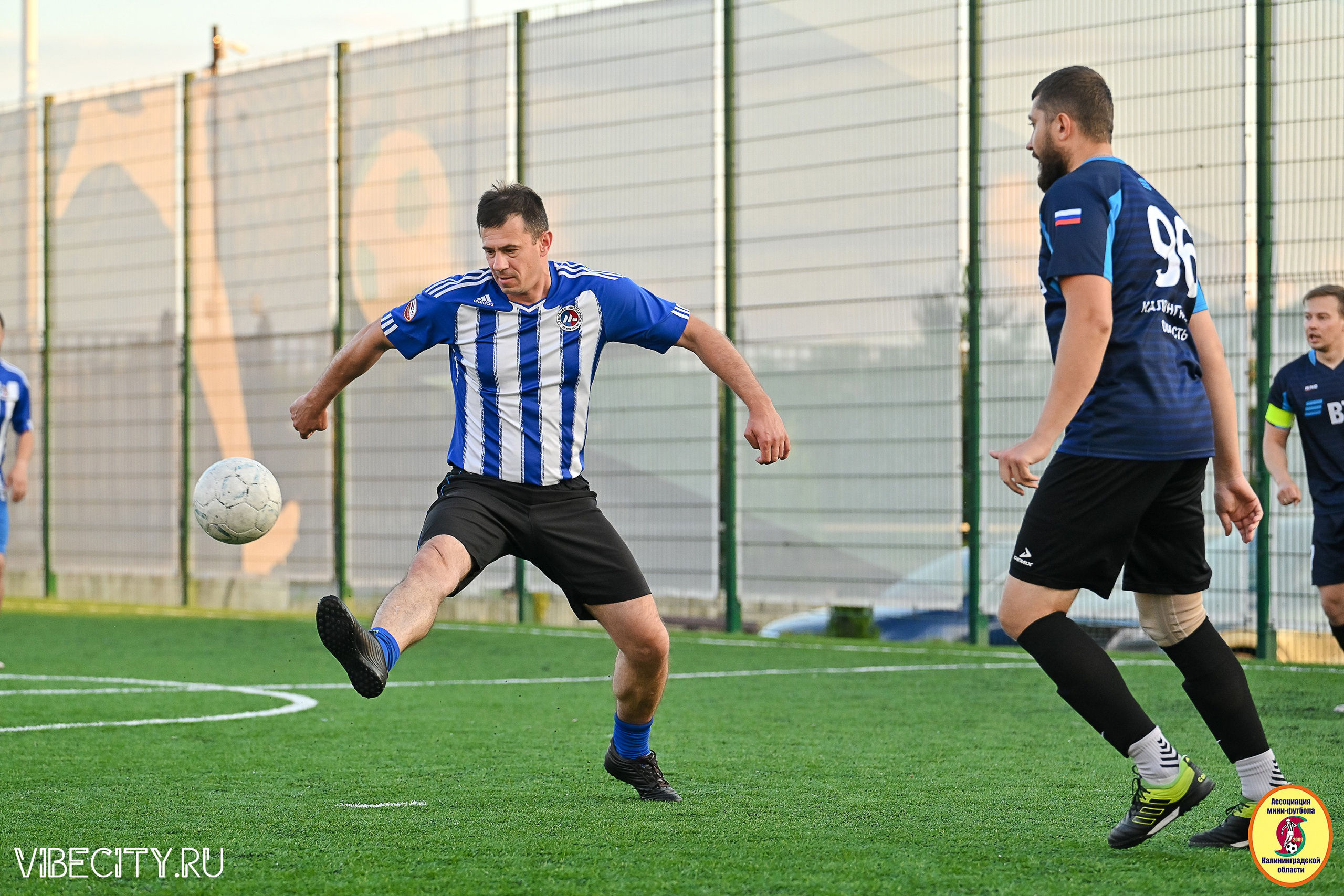 ИГРЫ МИНИ-ФУТБОЛЬНОЙ И КОРПОРАТИВНОЙ ЛИГИ. VIBECITY.RU Вайб Сити Ру Фоторепортажи Фотоотчеты Калининград