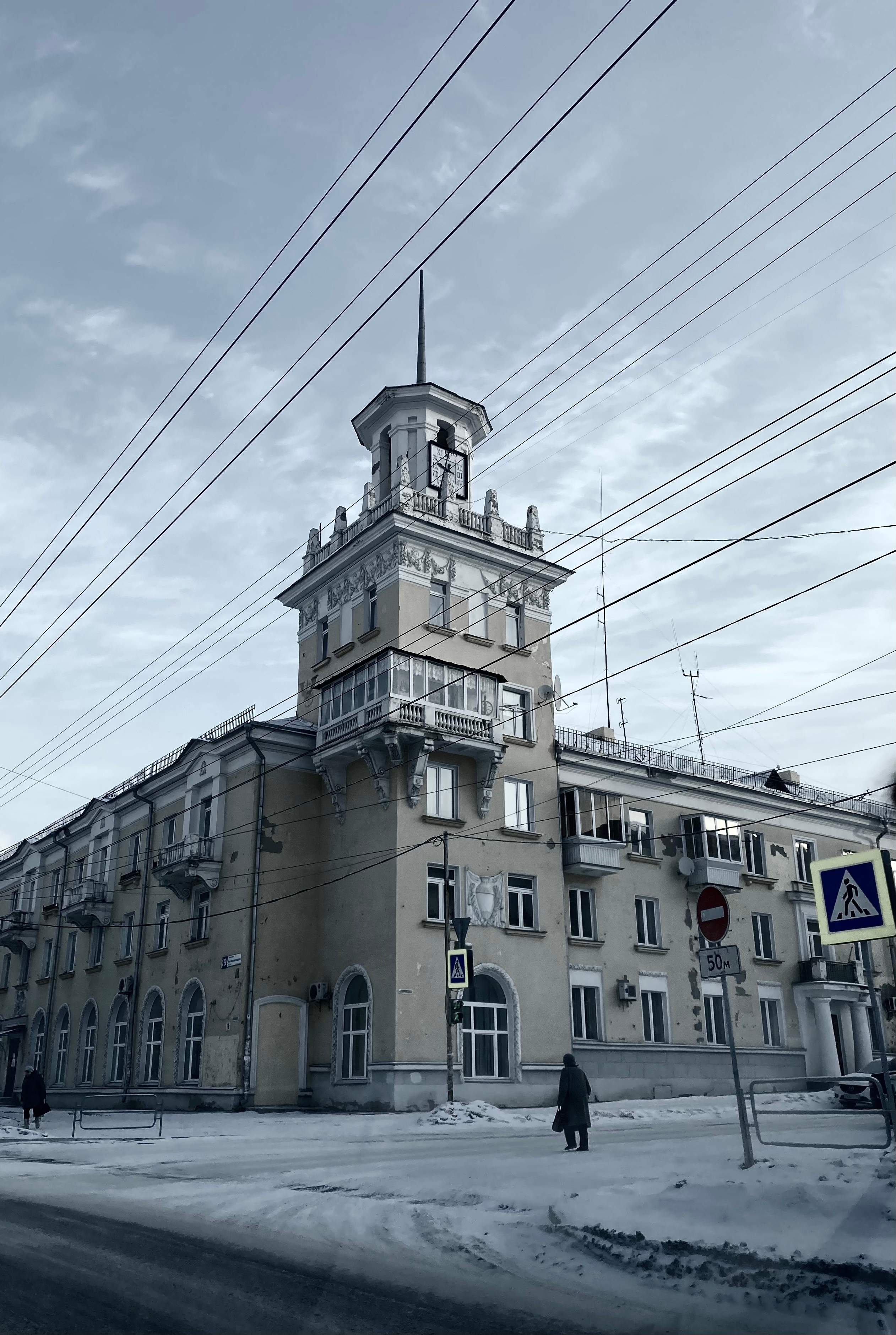 Автор: Петр Серебровский