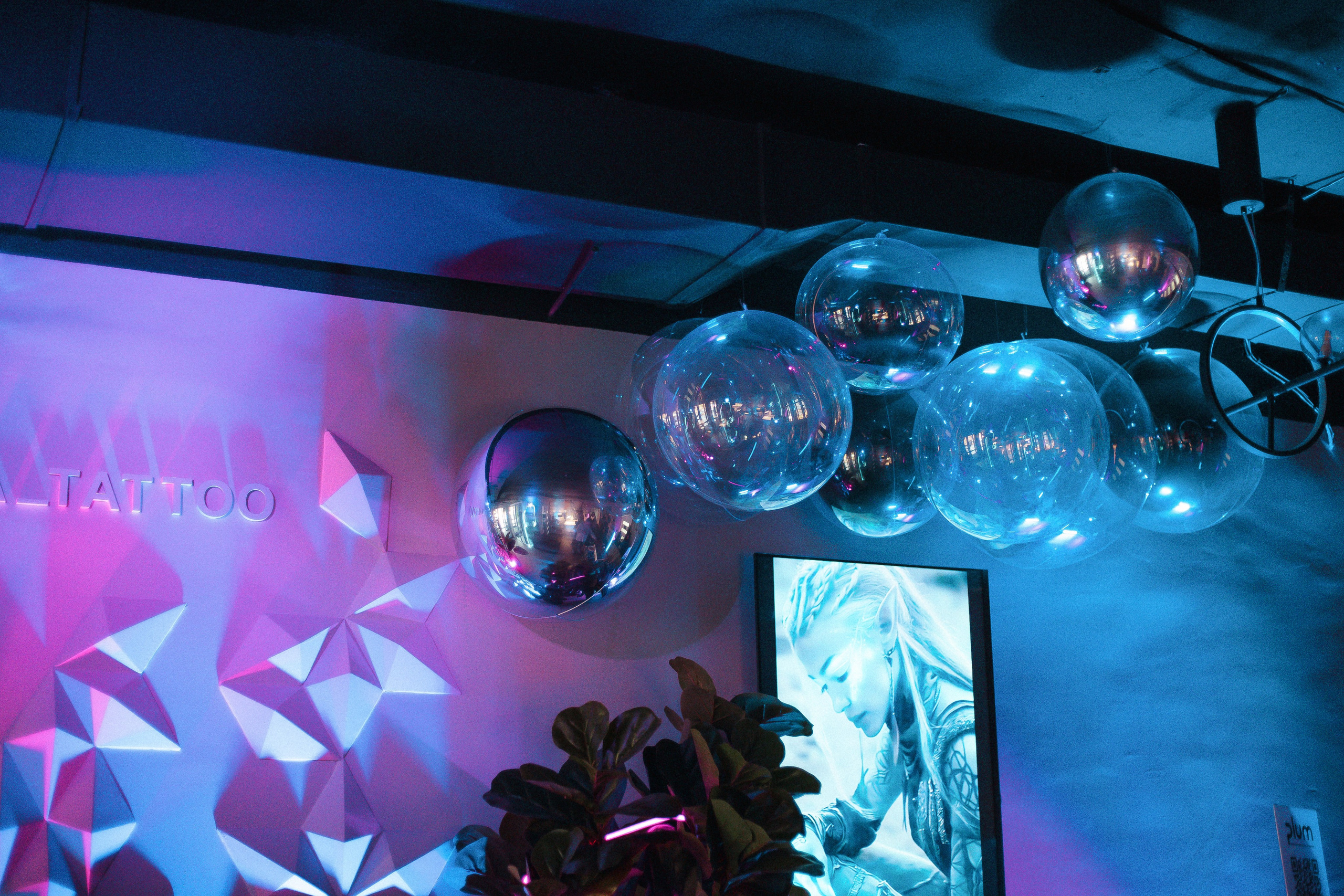 Walk-In Day в стиле киберпанк в тату-студии MUKHINA TATTOO. СВОИ. ФОТООТЧЕТЫ-СОБЫТИЯ-МЕСТА