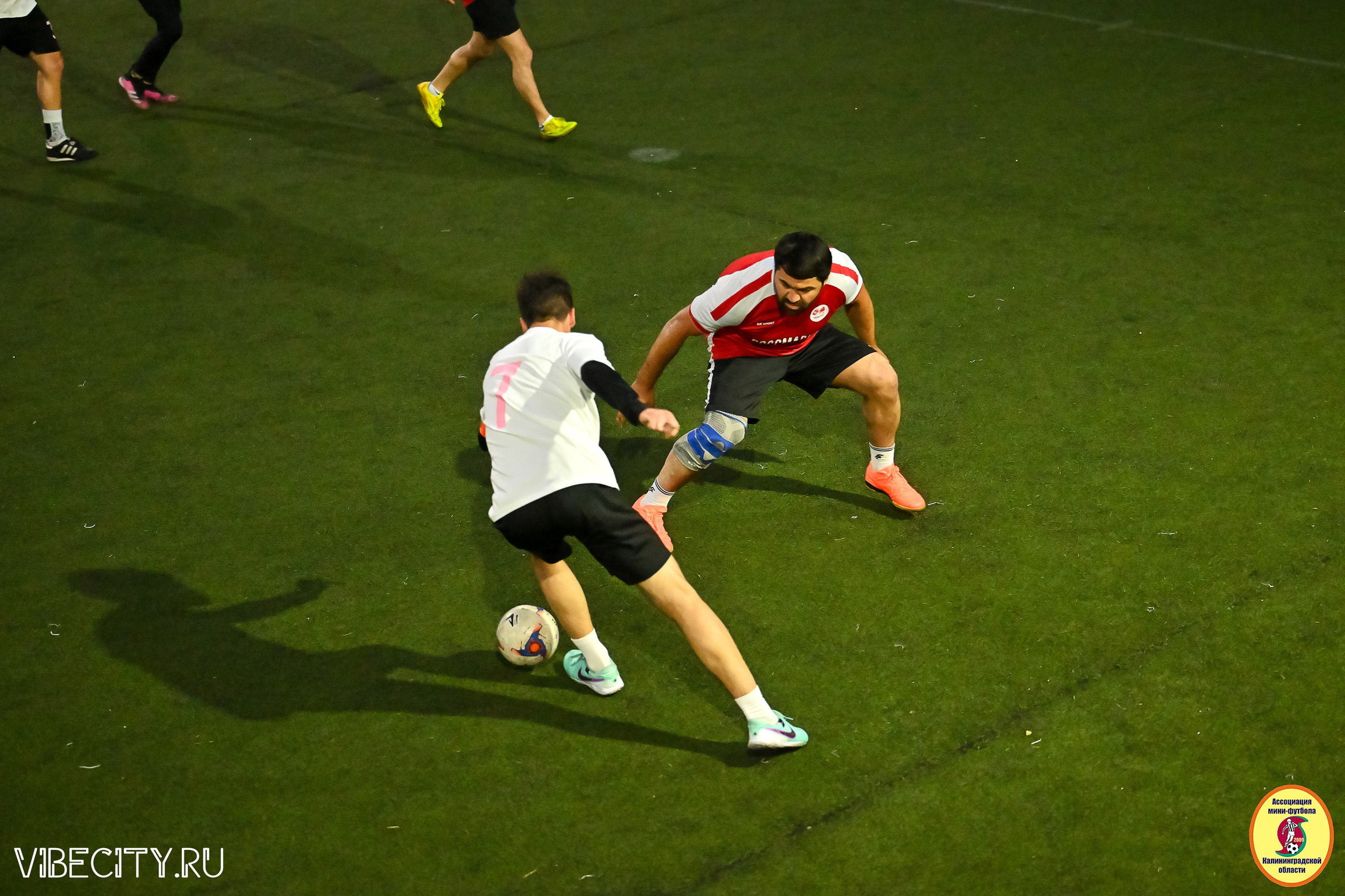 ИГРЫ МИНИ-ФУТБОЛЬНОЙ И КОРПОРАТИВНОЙ ЛИГИ. VIBECITY.RU Вайб Сити Ру Фоторепортажи Фотоотчеты Калининград
