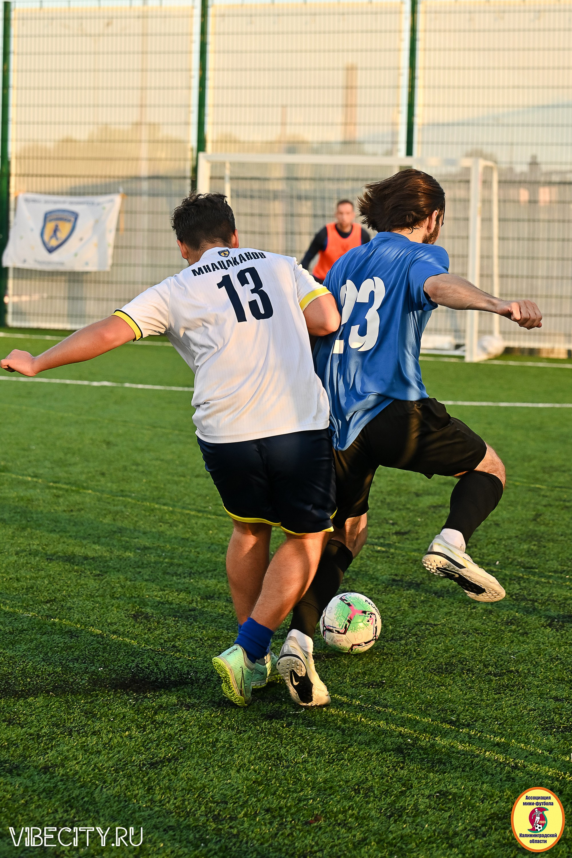 ИГРЫ МИНИ-ФУТБОЛЬНОЙ И КОРПОРАТИВНОЙ ЛИГИ. VIBECITY.RU Вайб Сити Ру Фоторепортажи Фотоотчеты Калининград