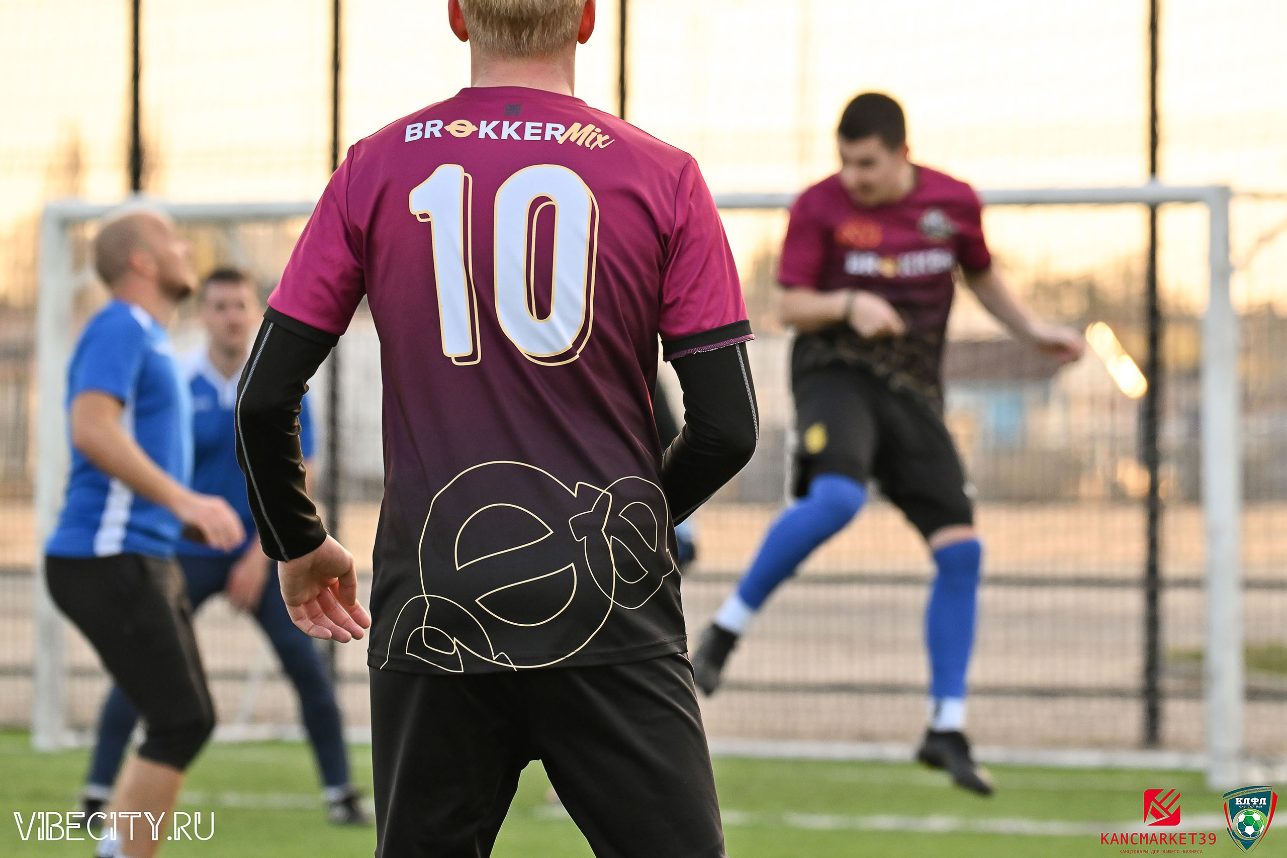 XX ЧЕМПИОНАТ КАЛИНИНГРАДСКОЙ ЛФЛ КАНЦМАРКЕТ39 сезона 2024–2025 гг. VIBECITY.RU Вайб Сити Ру Фоторепортажи Фотоотчеты Калининград