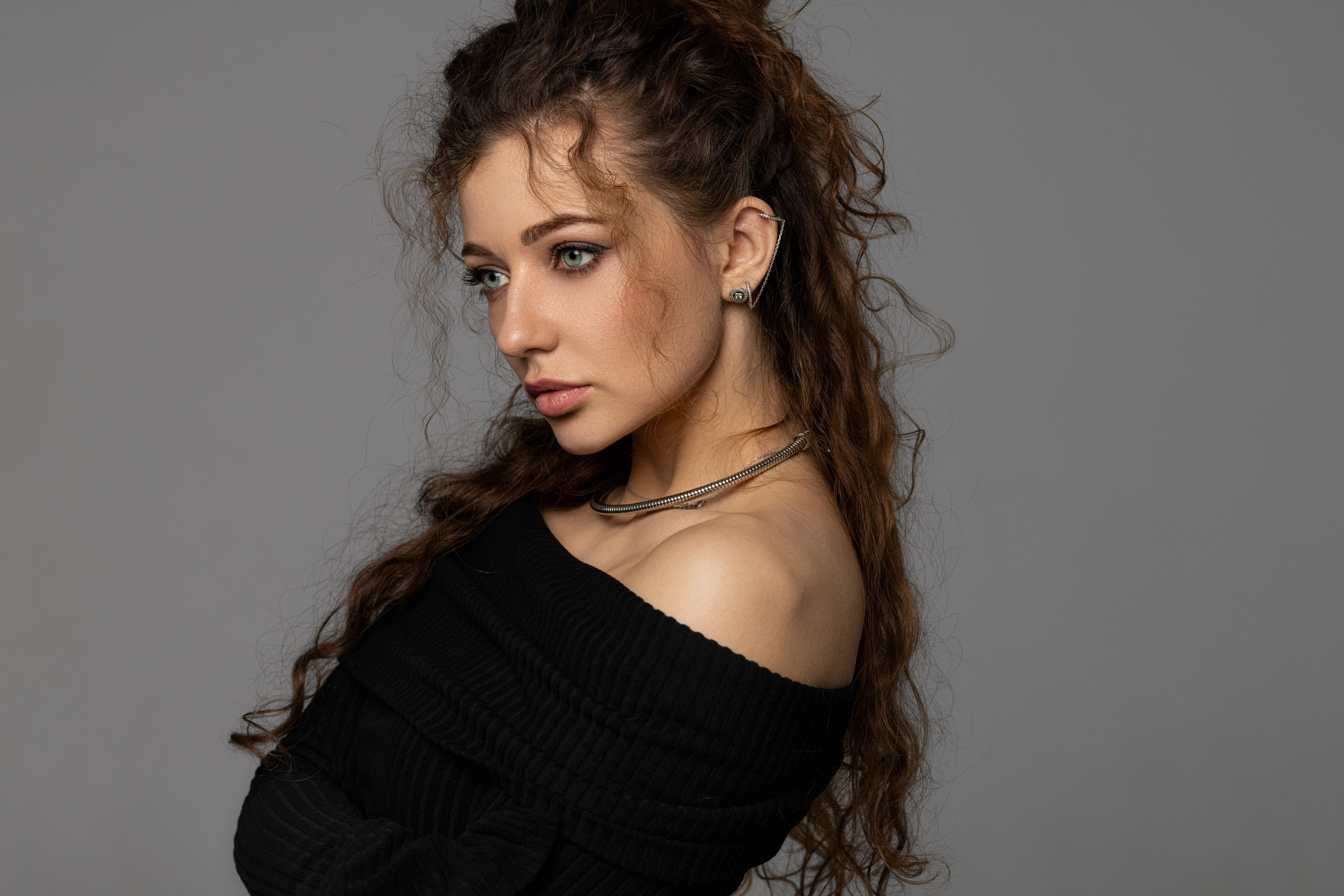 Студийная съемка на циклораме с испульсным светом с Дианой для «себя». Дмитрий Шульгин, портретный фотограф в Воронеже