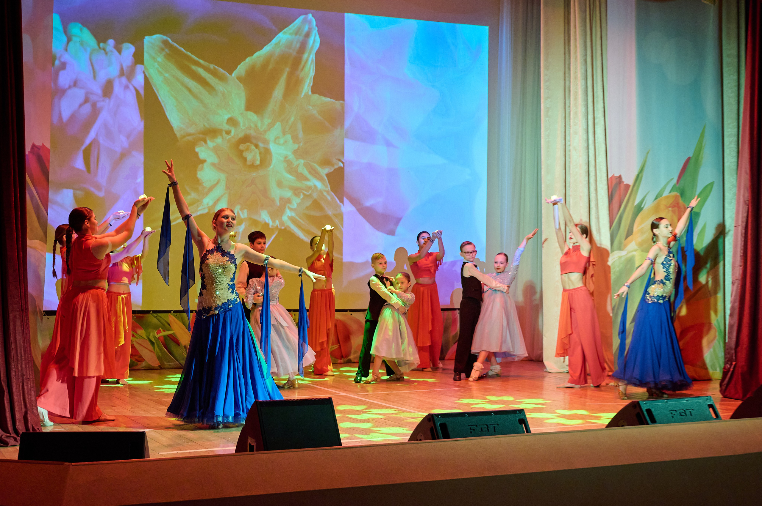 8 марта в Кабардинке. Жизнь курорта Кабардинка в фотографиях