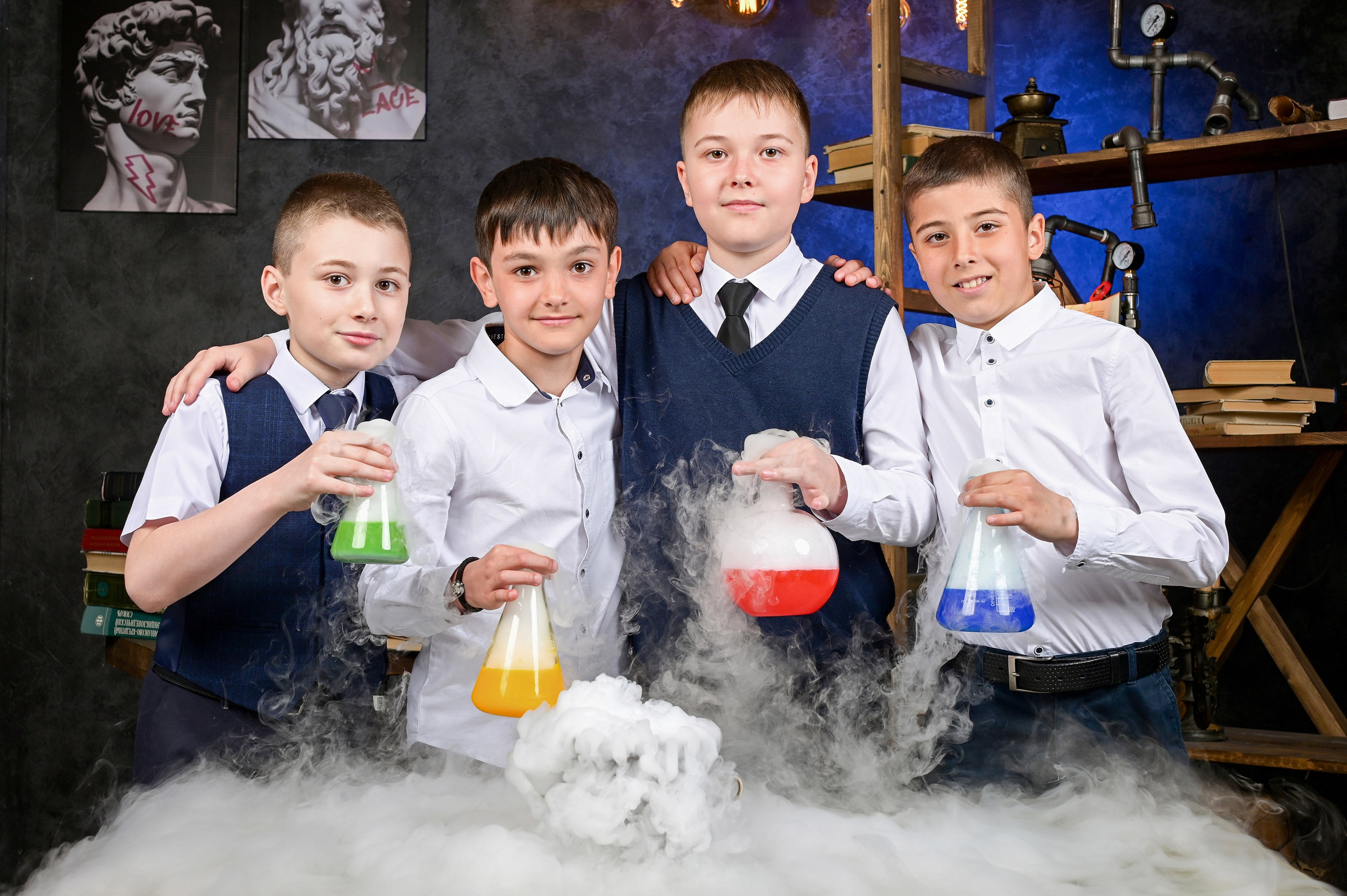 Стандарт 1-4 класс. Первая школьная фотостудия Zoom-Zoom в городе Владикавказ