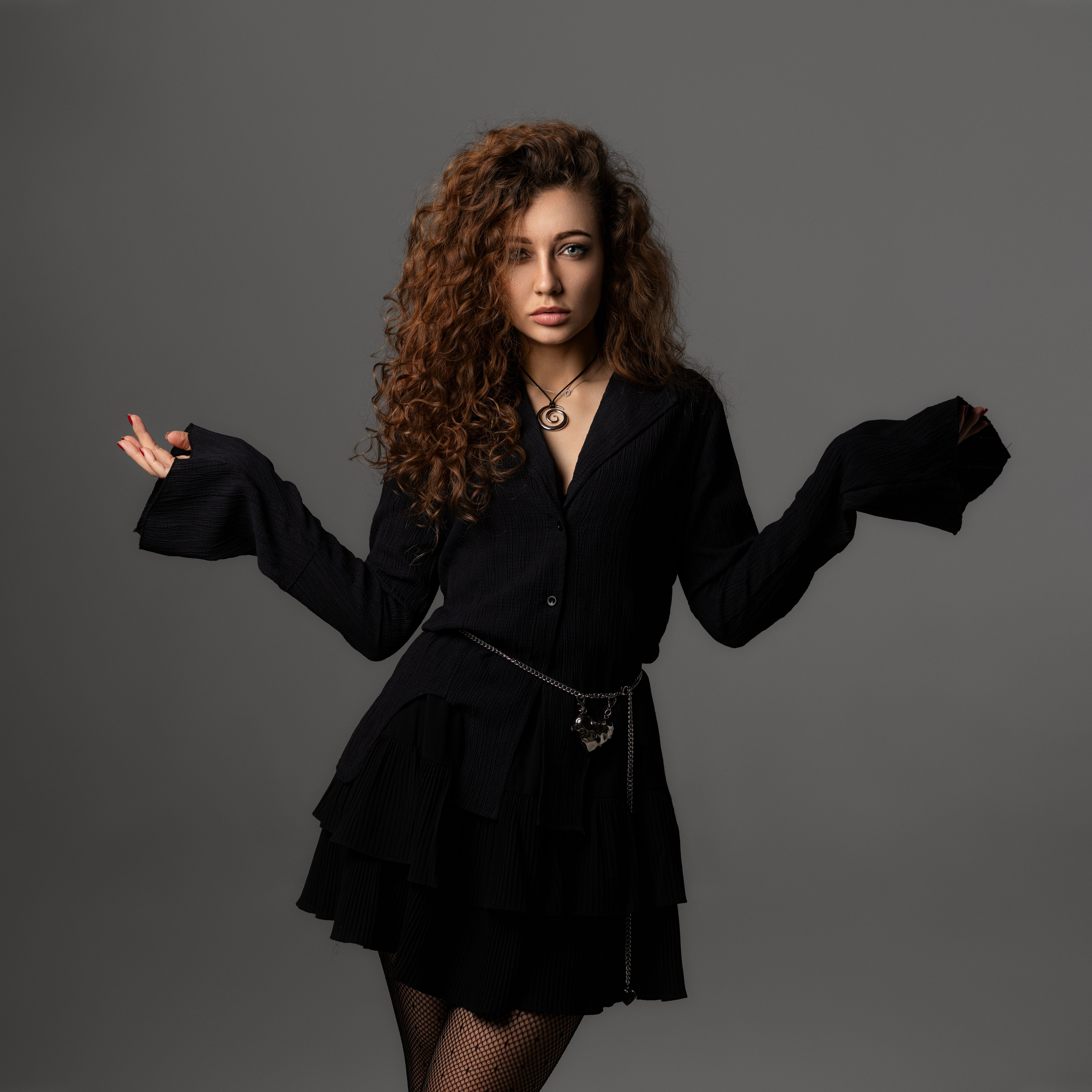 Студийная съемка на циклораме с испульсным светом с Дианой для «себя». Дмитрий Шульгин, портретный фотограф в Воронеже