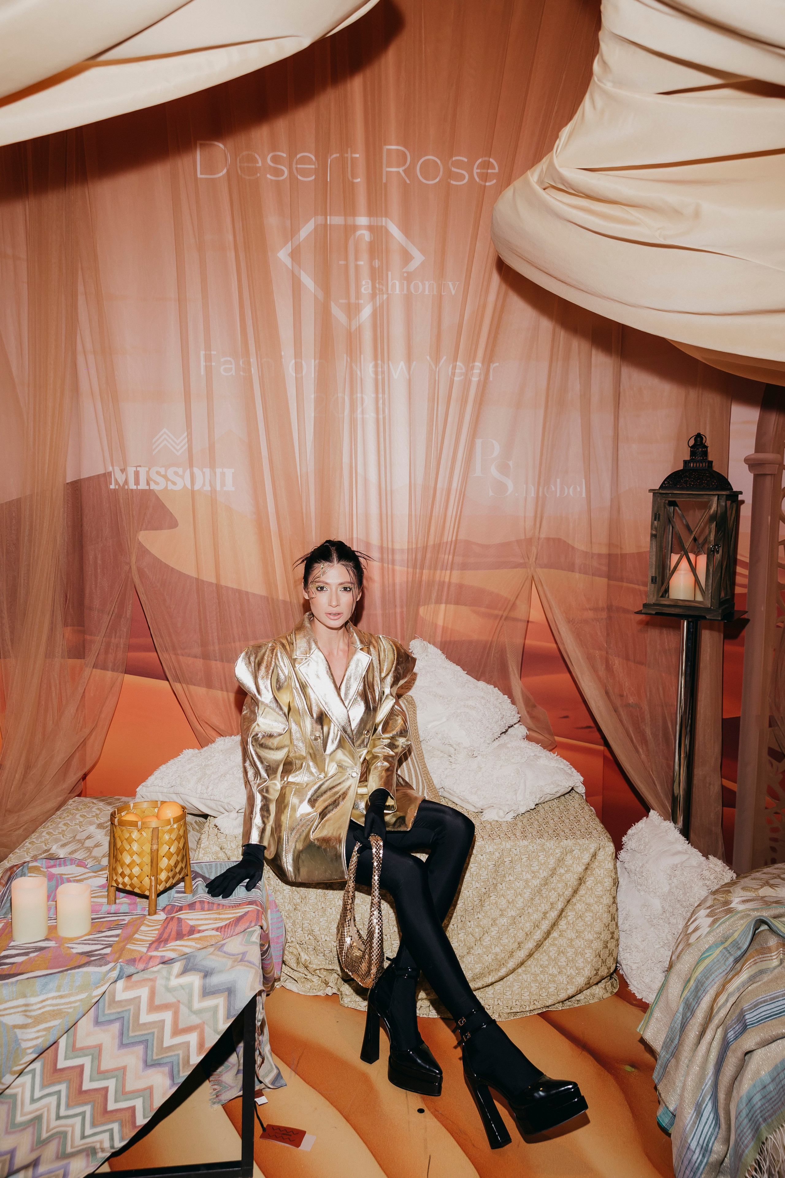 New Year Awards Fashion TV Russia, the Carlton, Moscow. «Птичка на проводе»: информационный портал в Москве