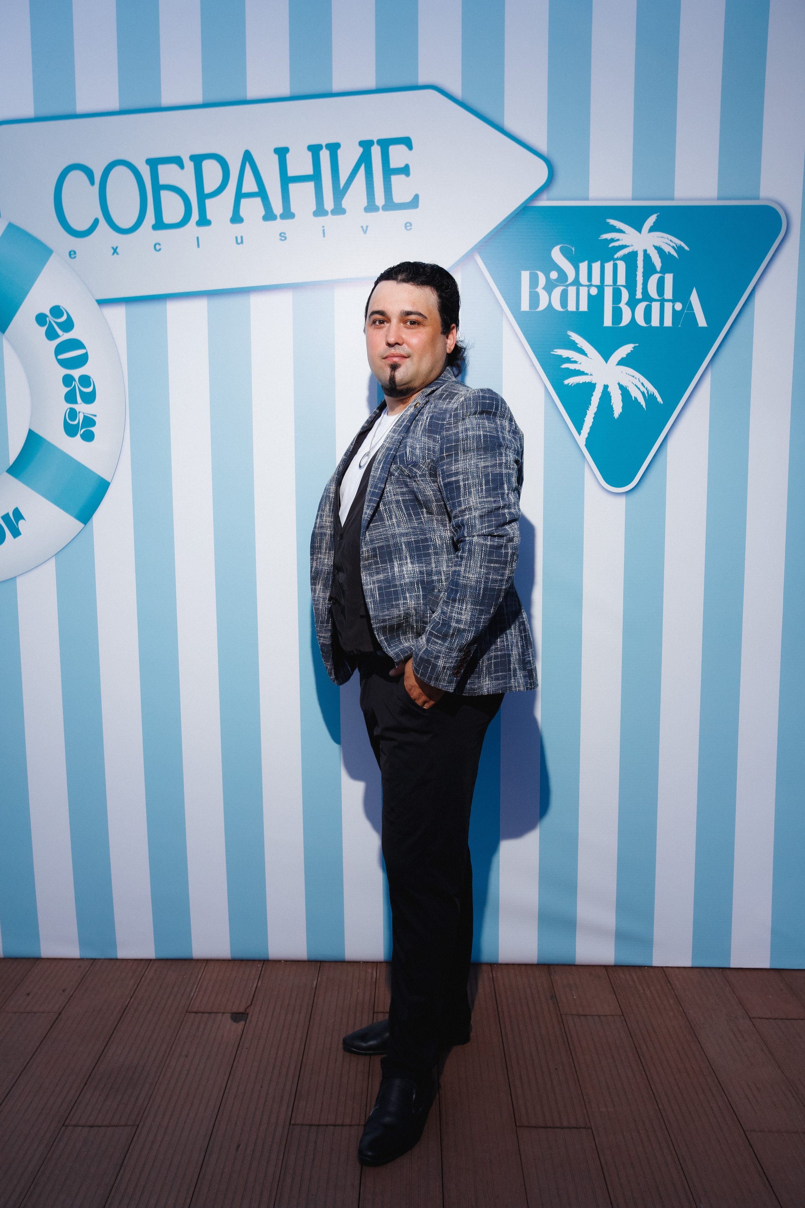 СОБРАНИЕ — ПРЕЗЕНТАЦИЯ НОВОГО НОМЕРА. СВОИ. ФОТООТЧЕТЫ-СОБЫТИЯ-МЕСТА