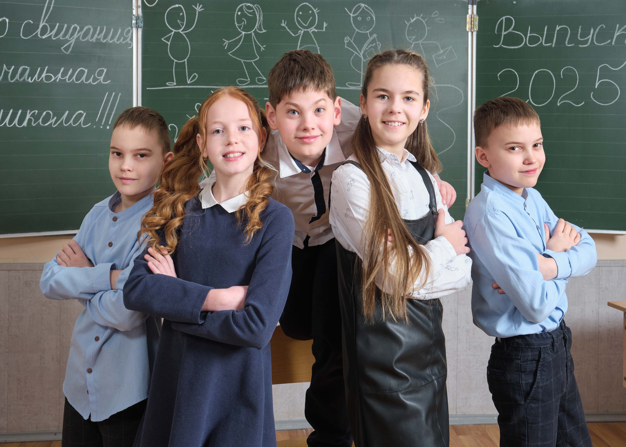 Фотосессия класса и выпускников в студии, в школе, на улице