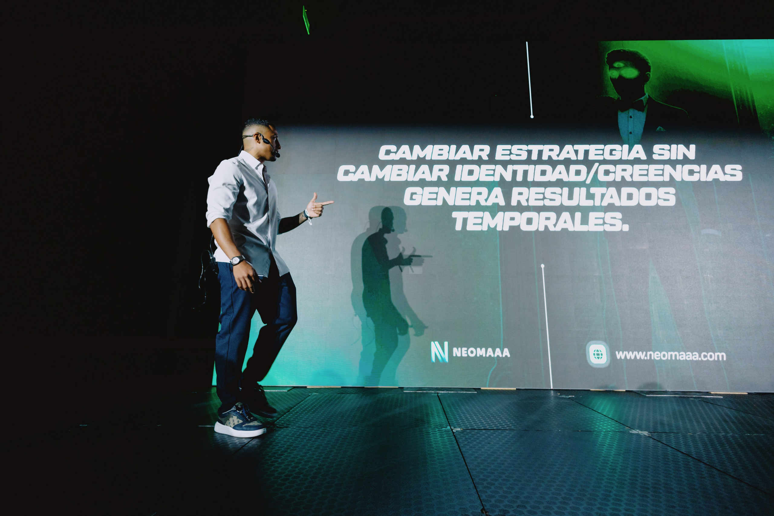 TRADERS DAY By NeomAAA Medellin. NeomAAA Funds Gallery