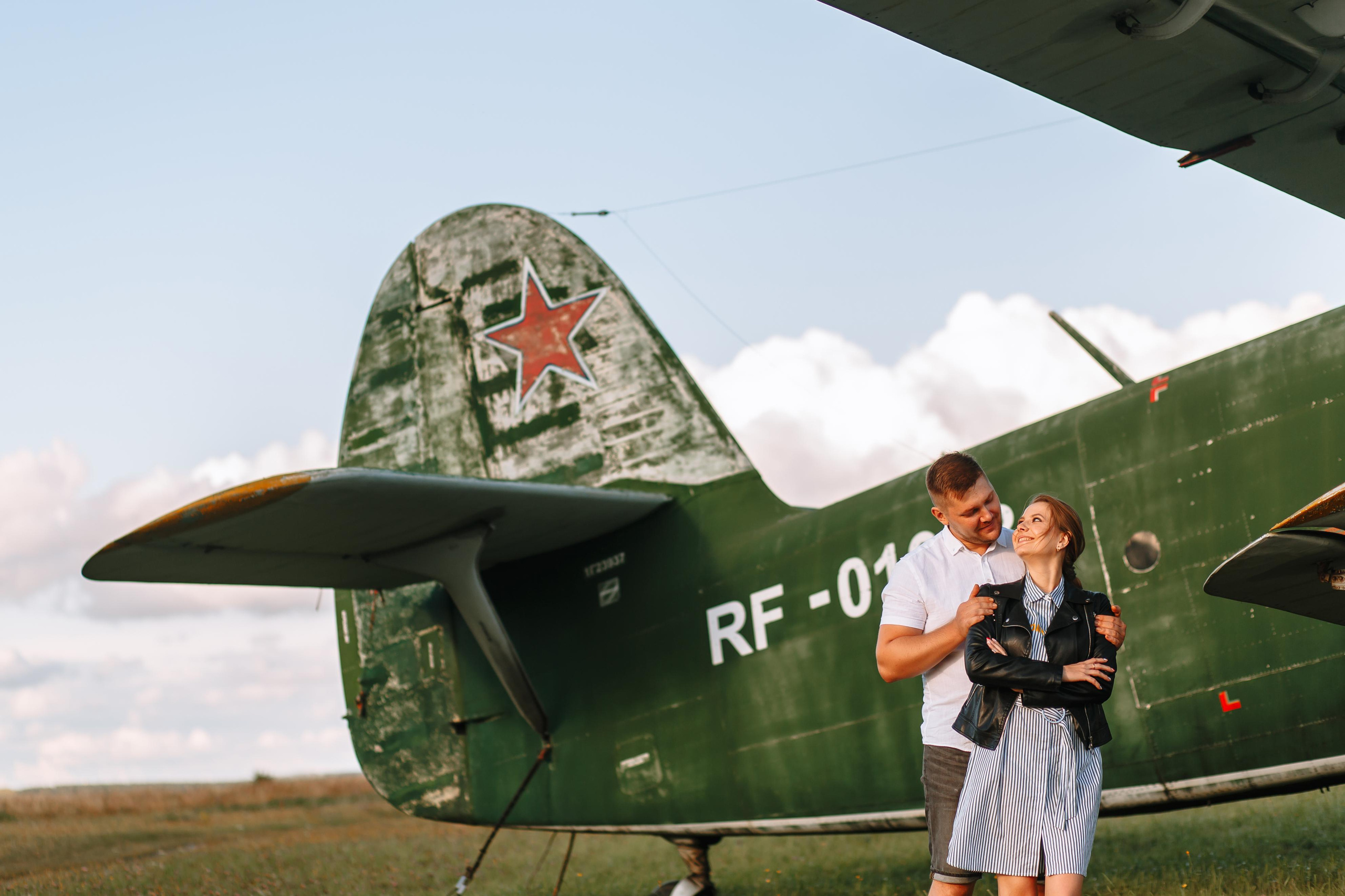 Кристина и Вадим на Богородском аэродроме. Wedding, romantic photo, family holidays. Workshops