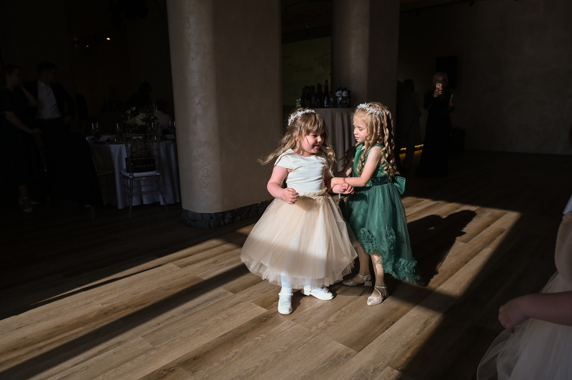 Фотожурналист на свадьбе: когда кадры становятся историей. Документальный фотограф Сергей Вдовин