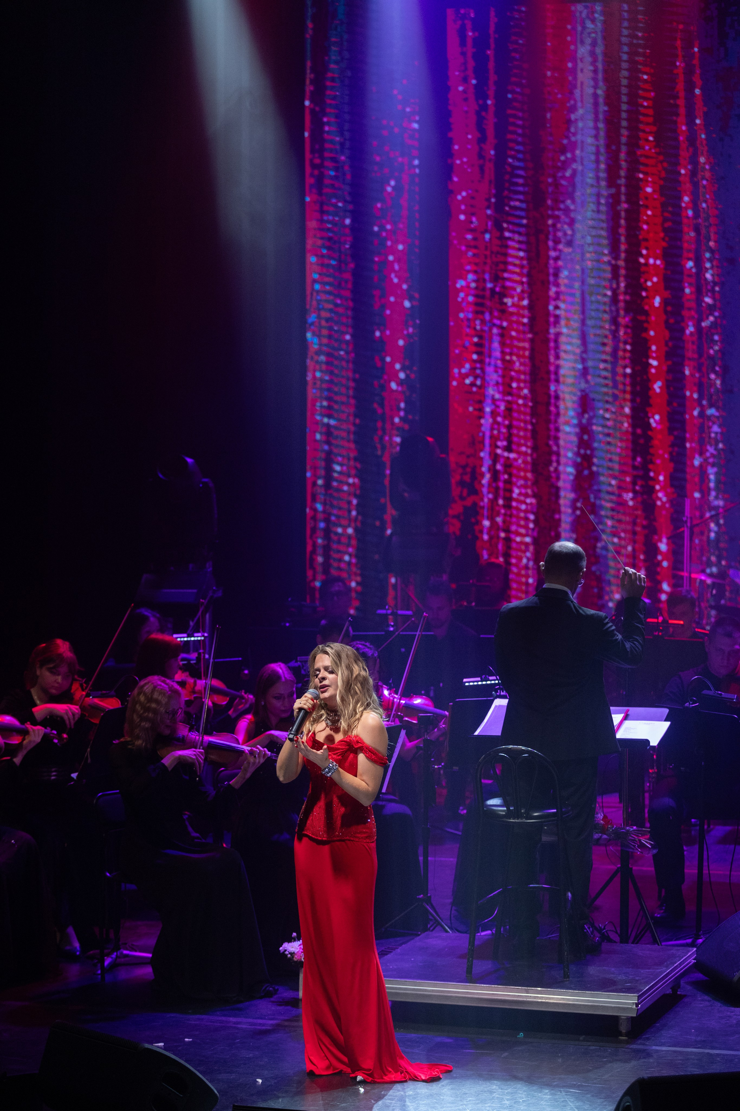 Репортажная фотосъемка во Владивостоке. Портретный, свадебный, репортажный фотограф во Владивостоке Юлиана Джули Фокс