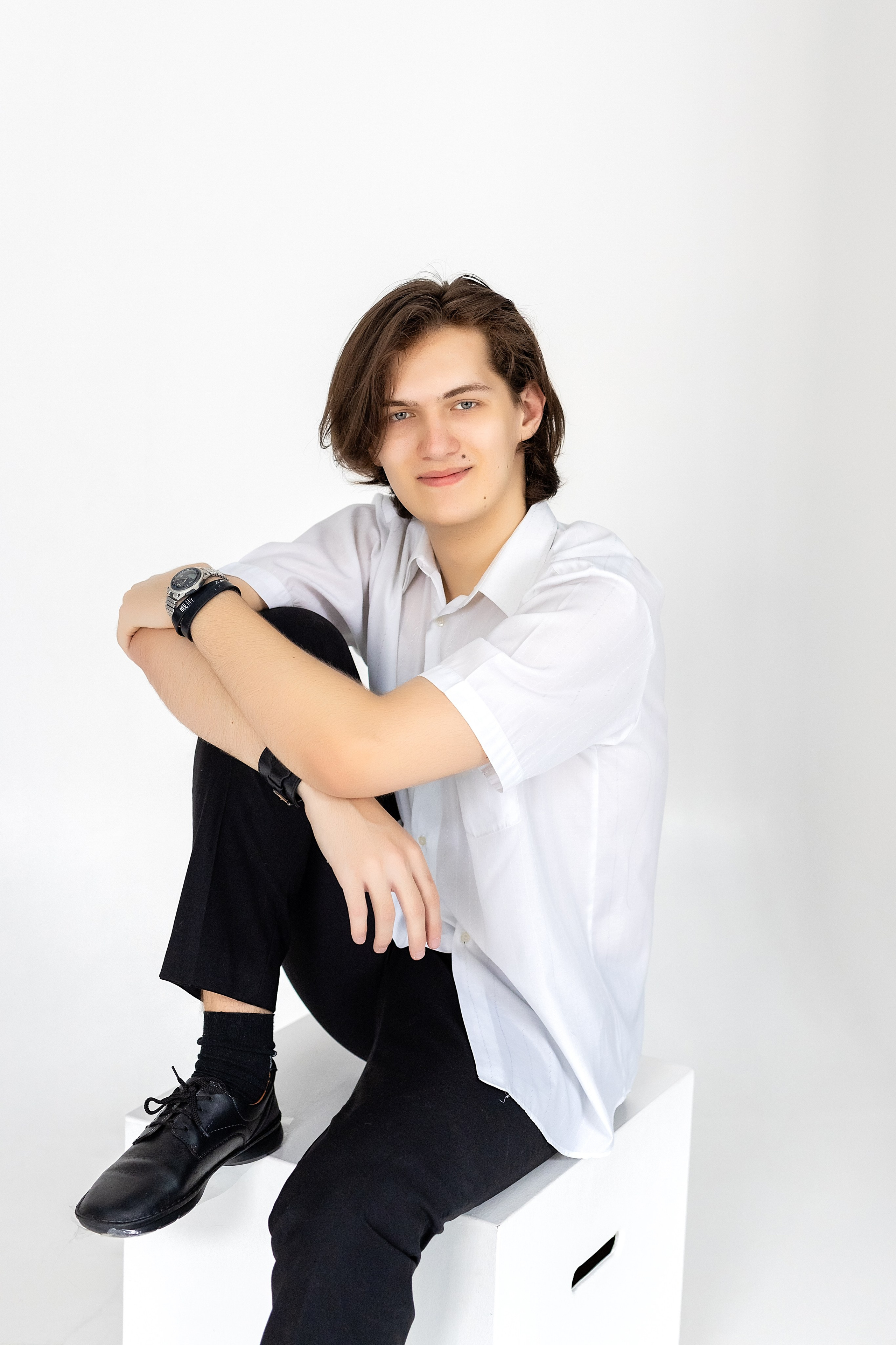 Выпускной альбом Владивосток 11 класс. Стильный выпускной альбом Владивосток фотограф Вероника Мигачева