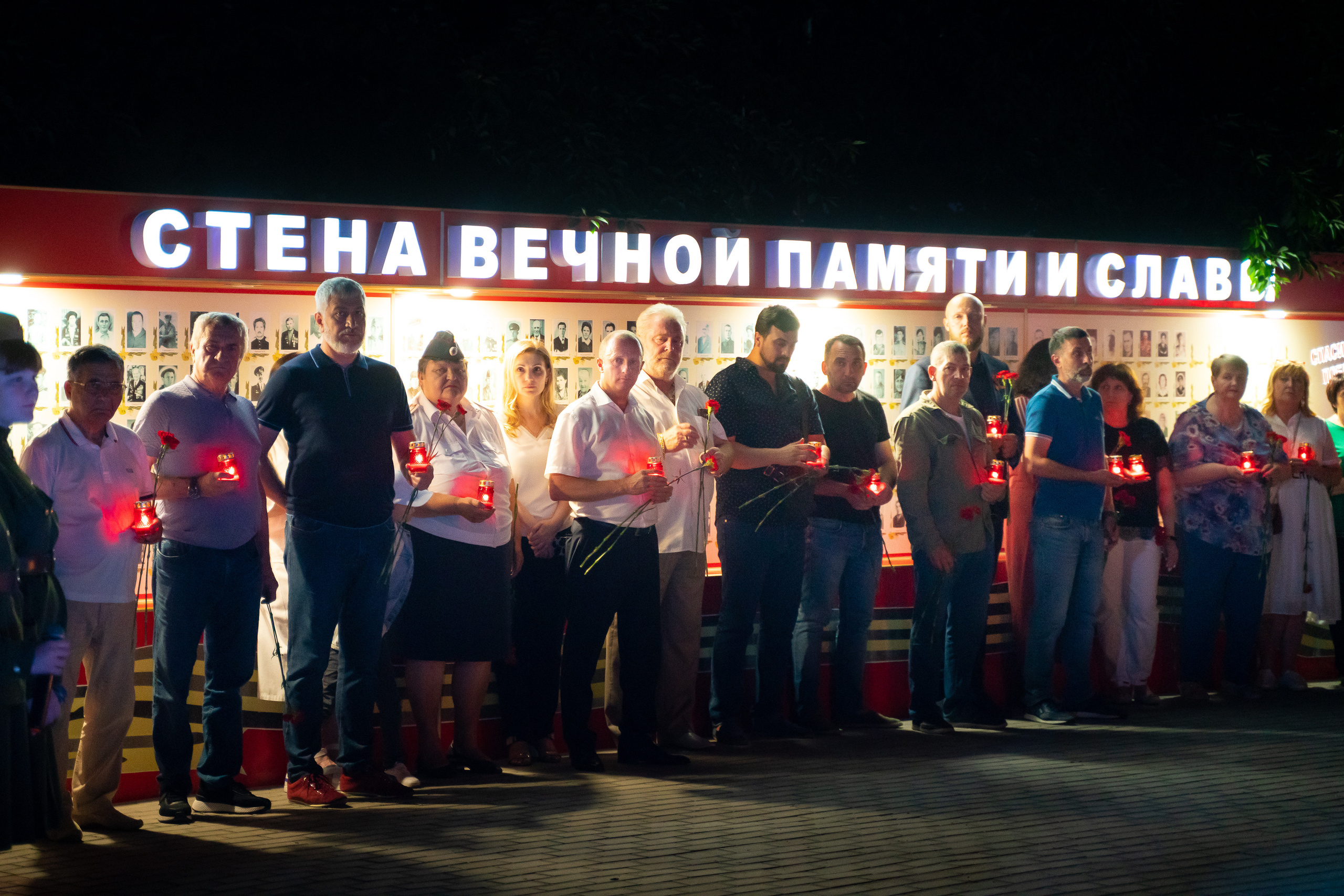 Свеча памяти. Жизнь курорта Кабардинка в фотографиях