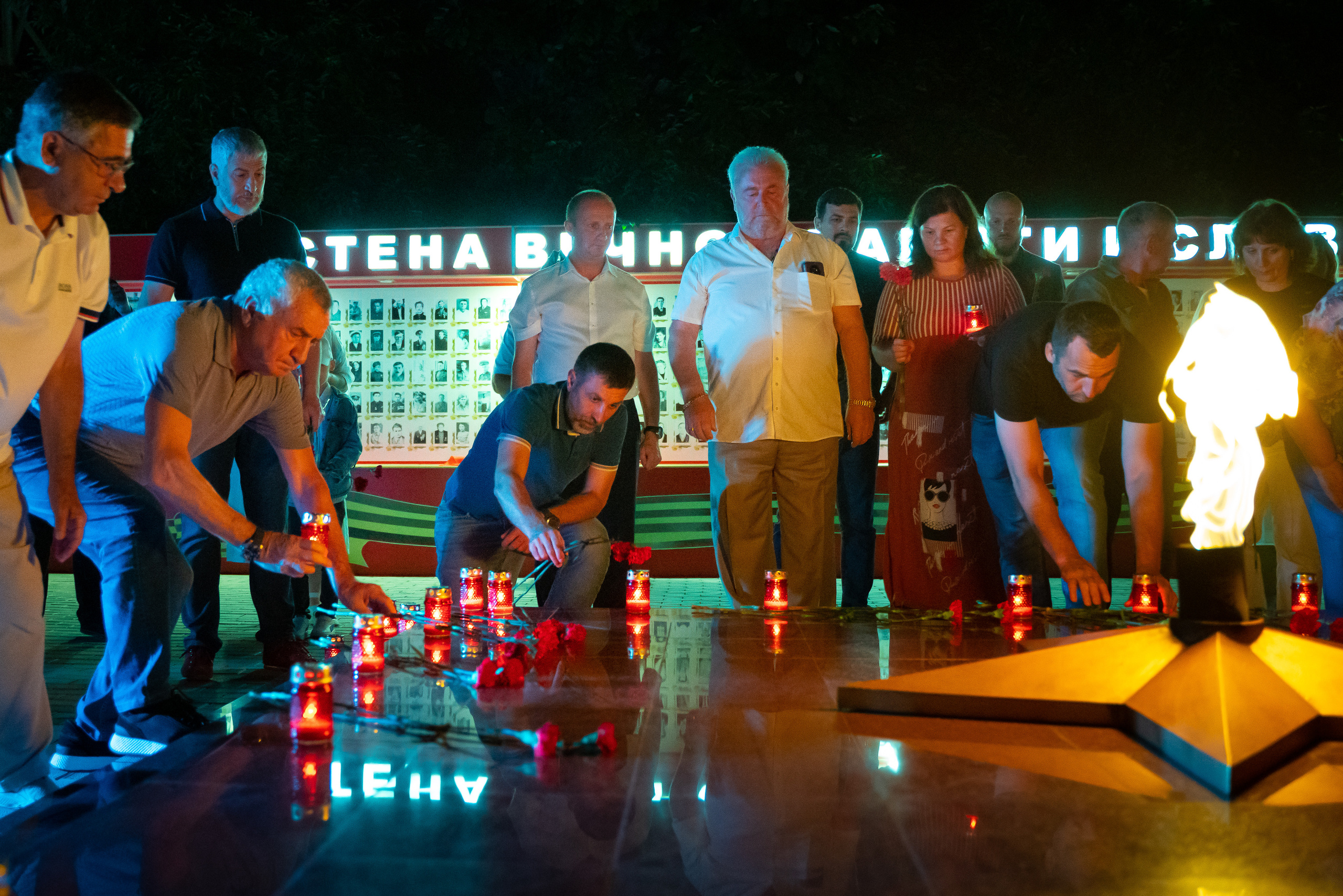 Свеча памяти. Жизнь курорта Кабардинка в фотографиях