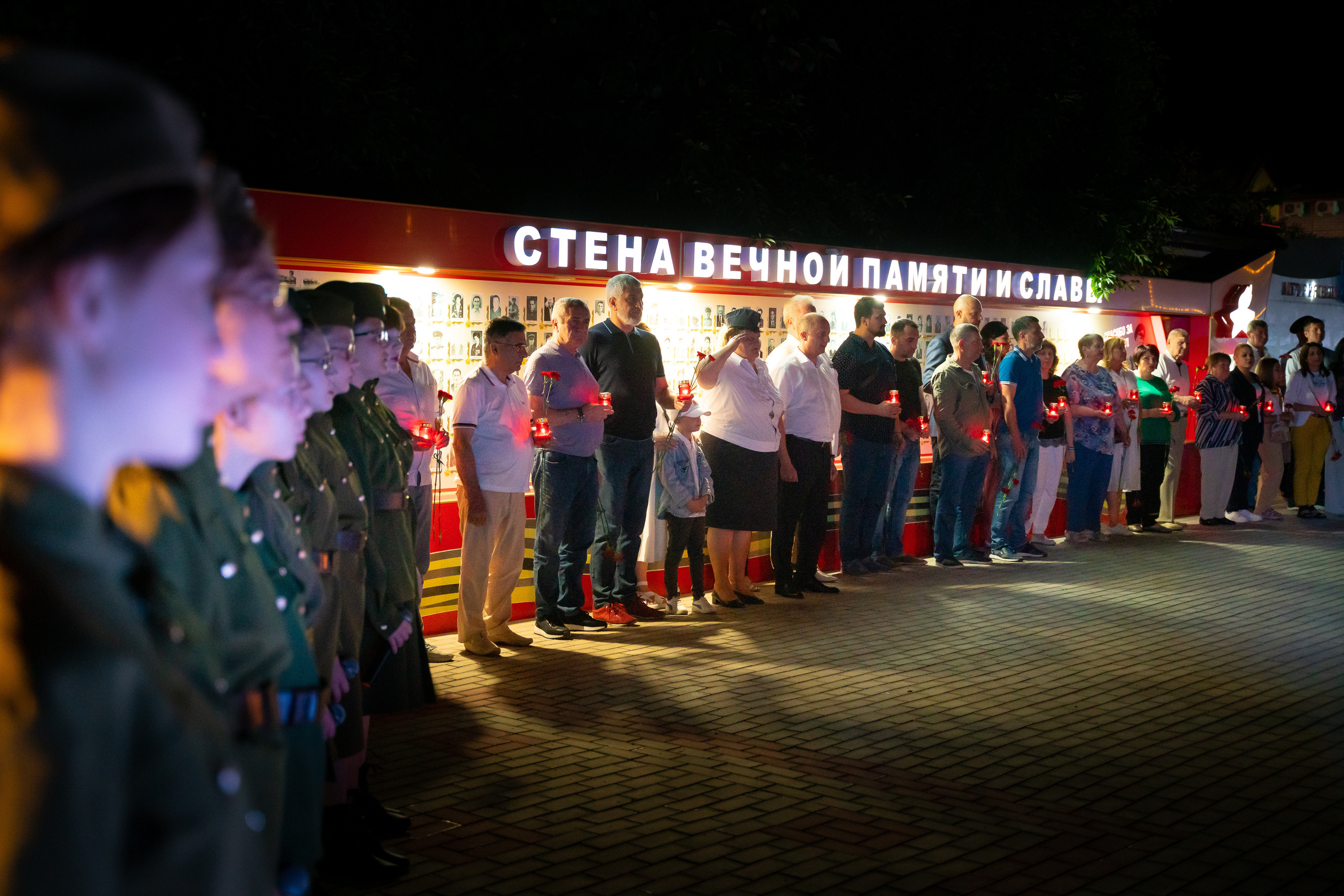 Свеча памяти. Жизнь курорта Кабардинка в фотографиях