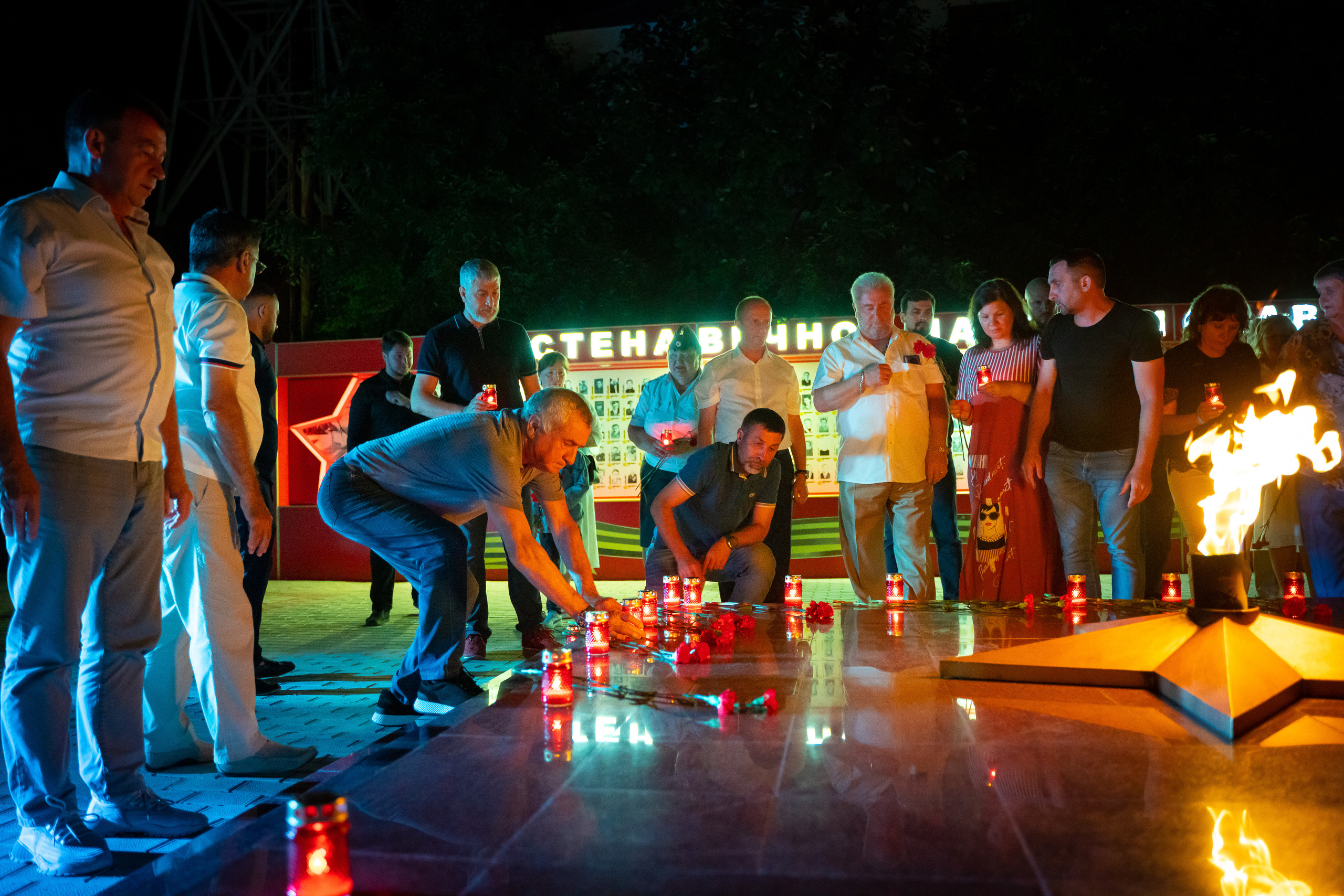 Свеча памяти. Жизнь курорта Кабардинка в фотографиях