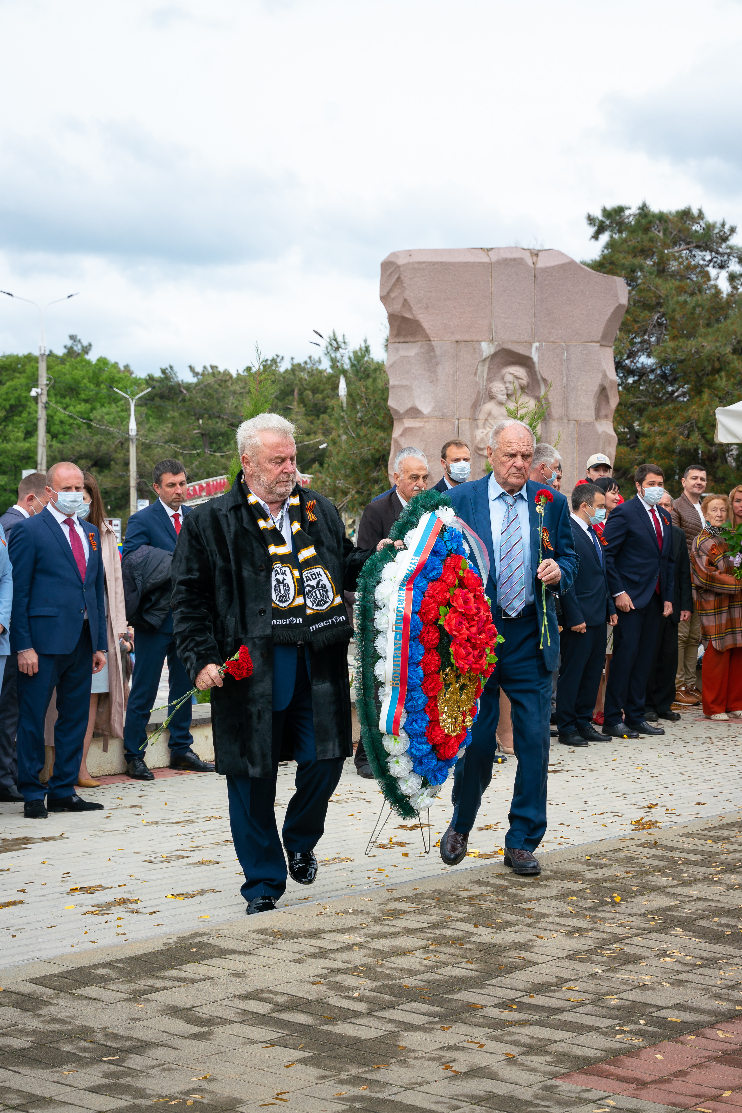 Митинг 9 мая. Жизнь курорта Кабардинка в фотографиях