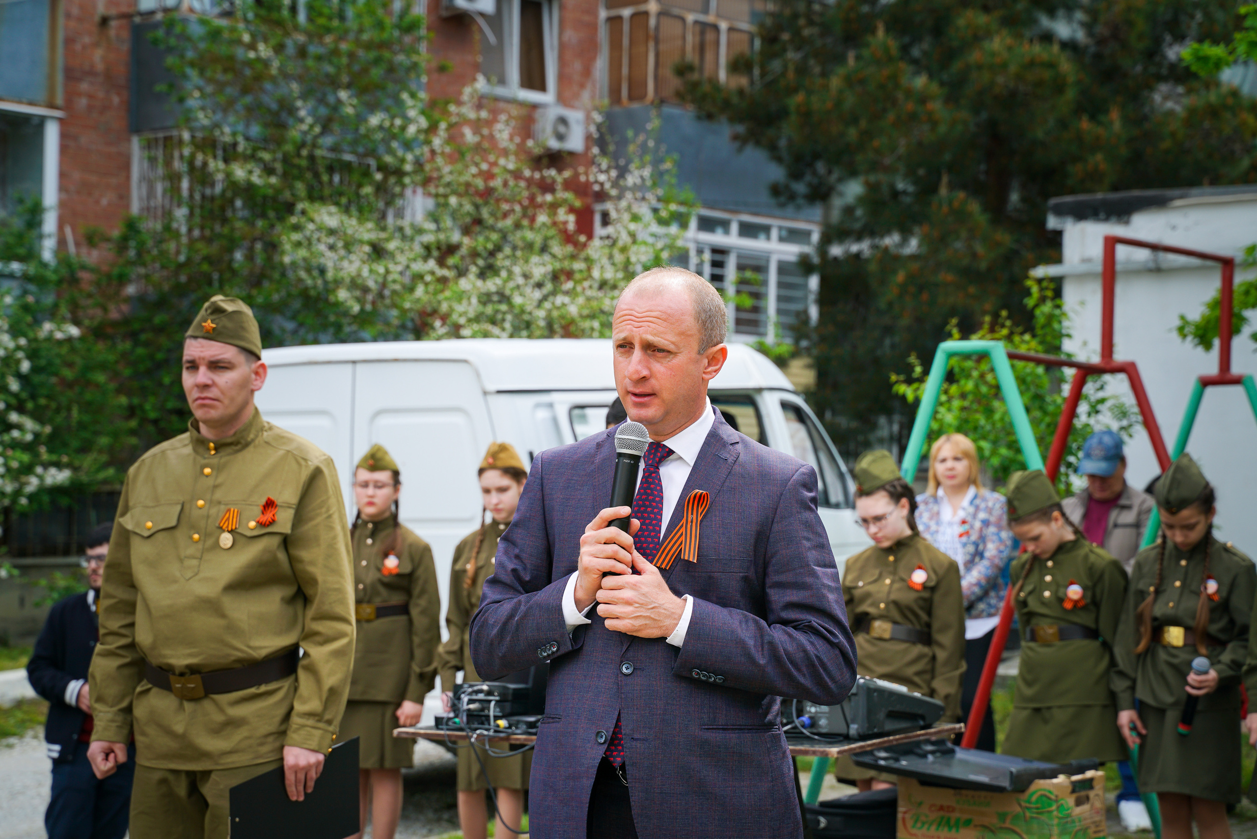 Поздравление ветерану. Жизнь курорта Кабардинка в фотографиях