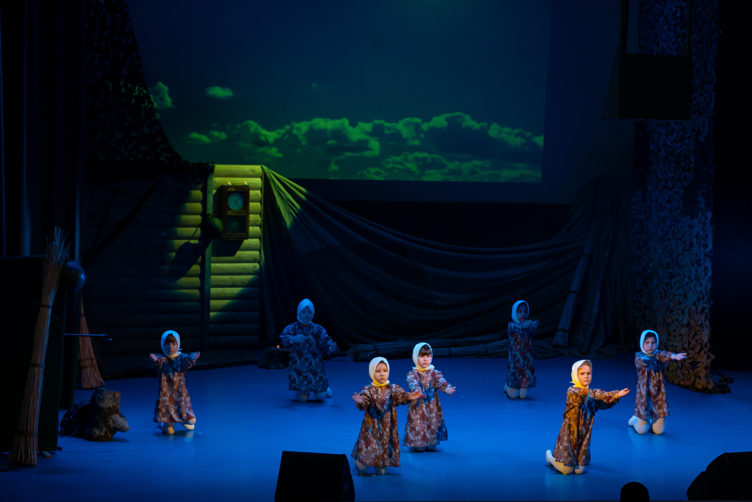 9 мая Марьина роща. Жизнь курорта Кабардинка в фотографиях