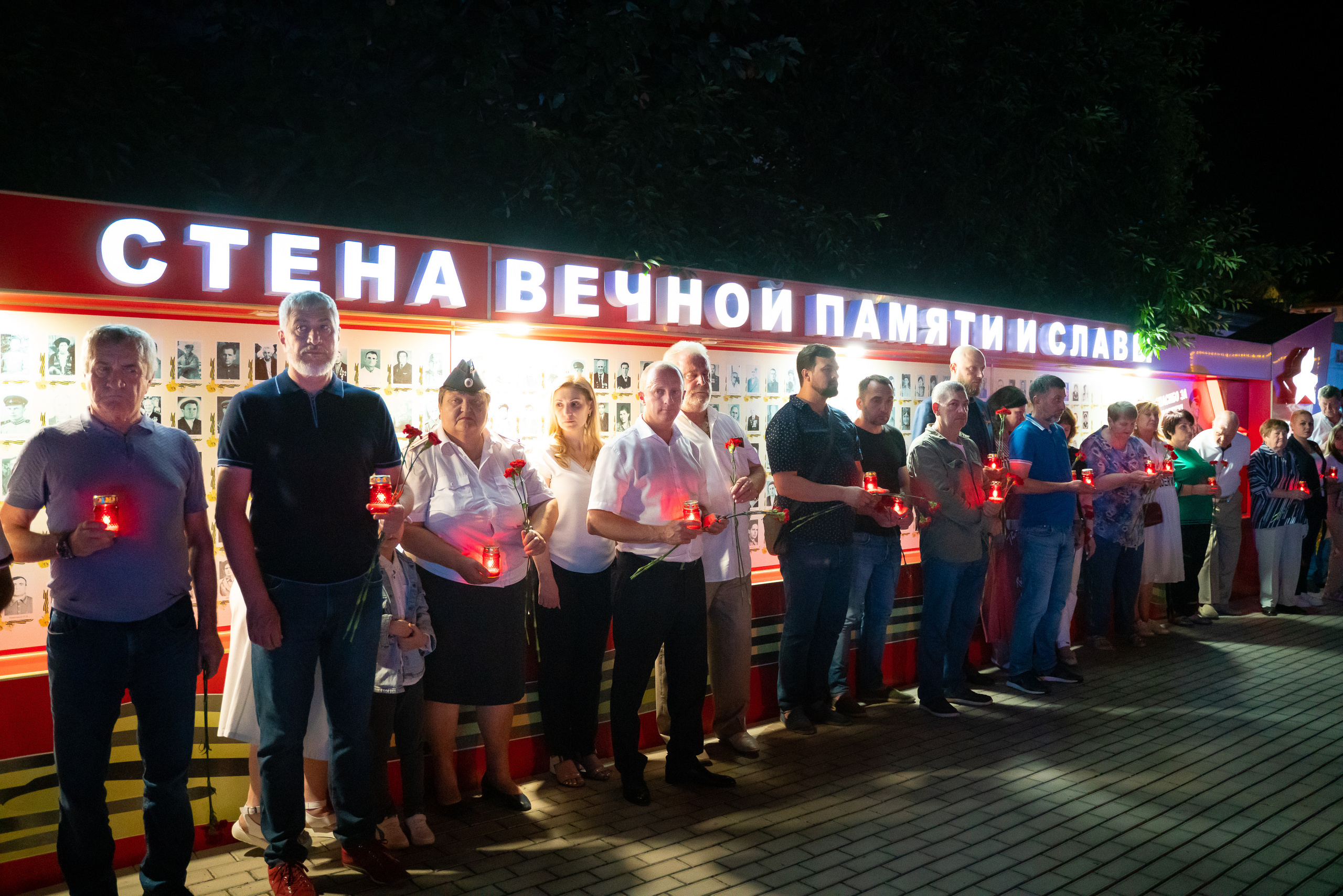 Свеча памяти. Жизнь курорта Кабардинка в фотографиях