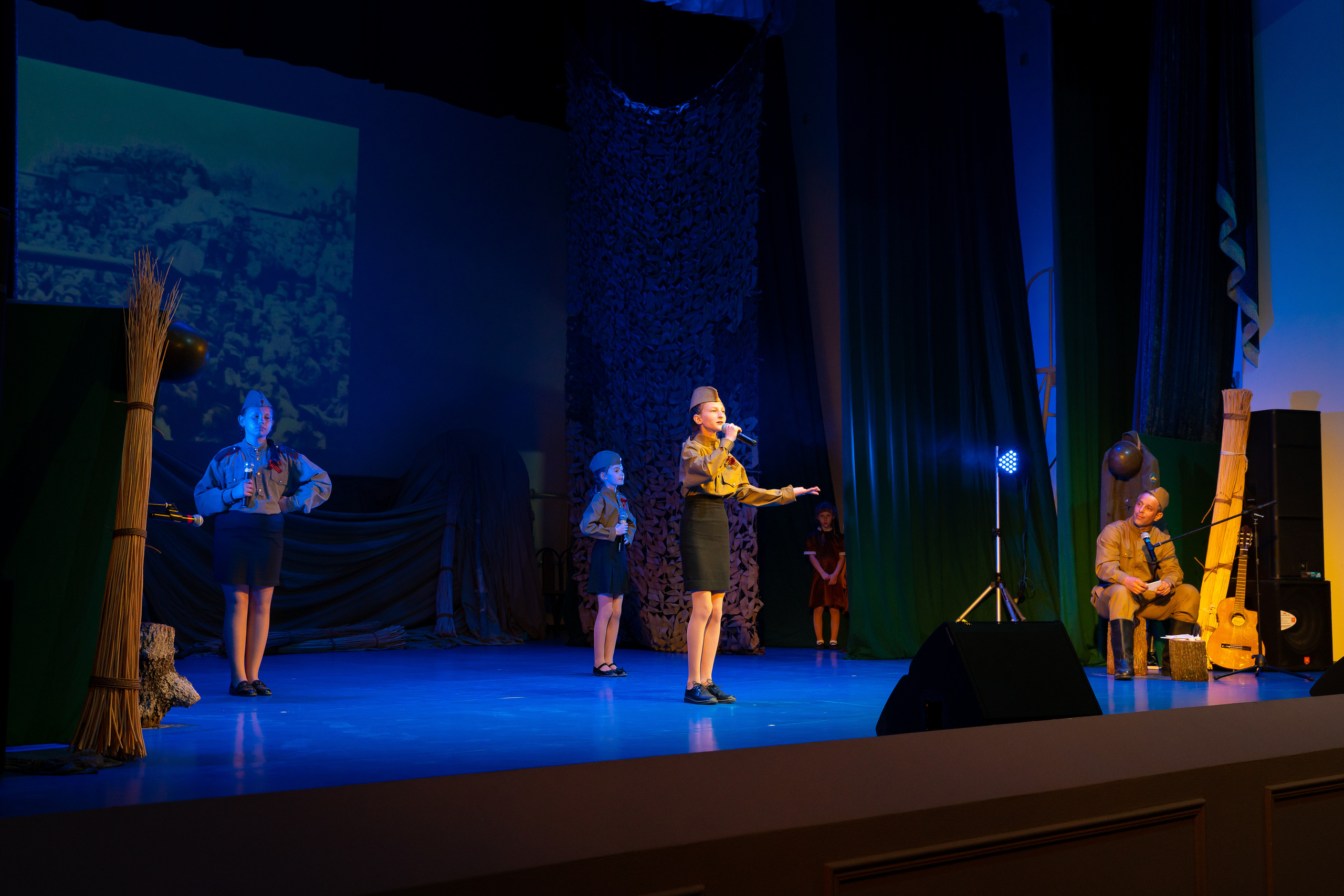 9 мая Марьина роща. Жизнь курорта Кабардинка в фотографиях