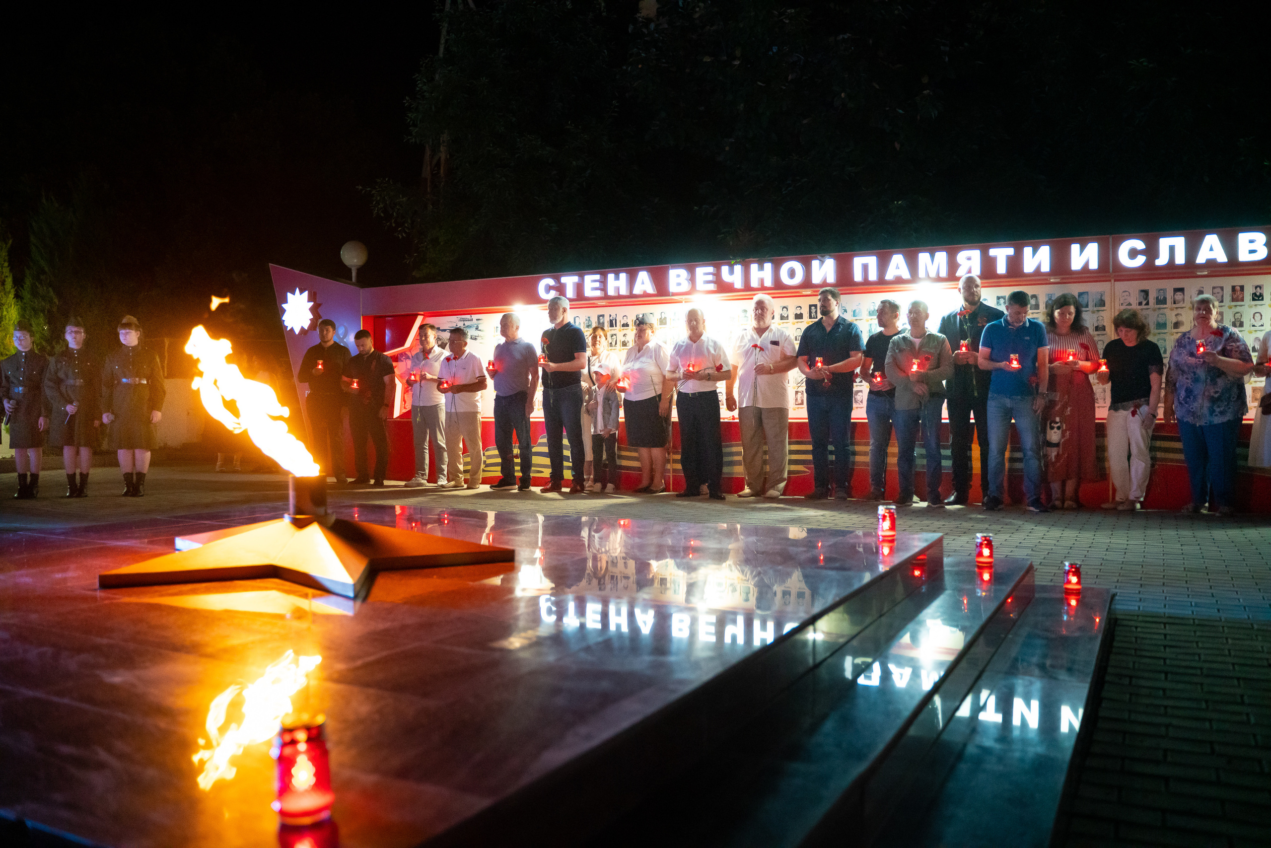 Свеча памяти. Жизнь курорта Кабардинка в фотографиях