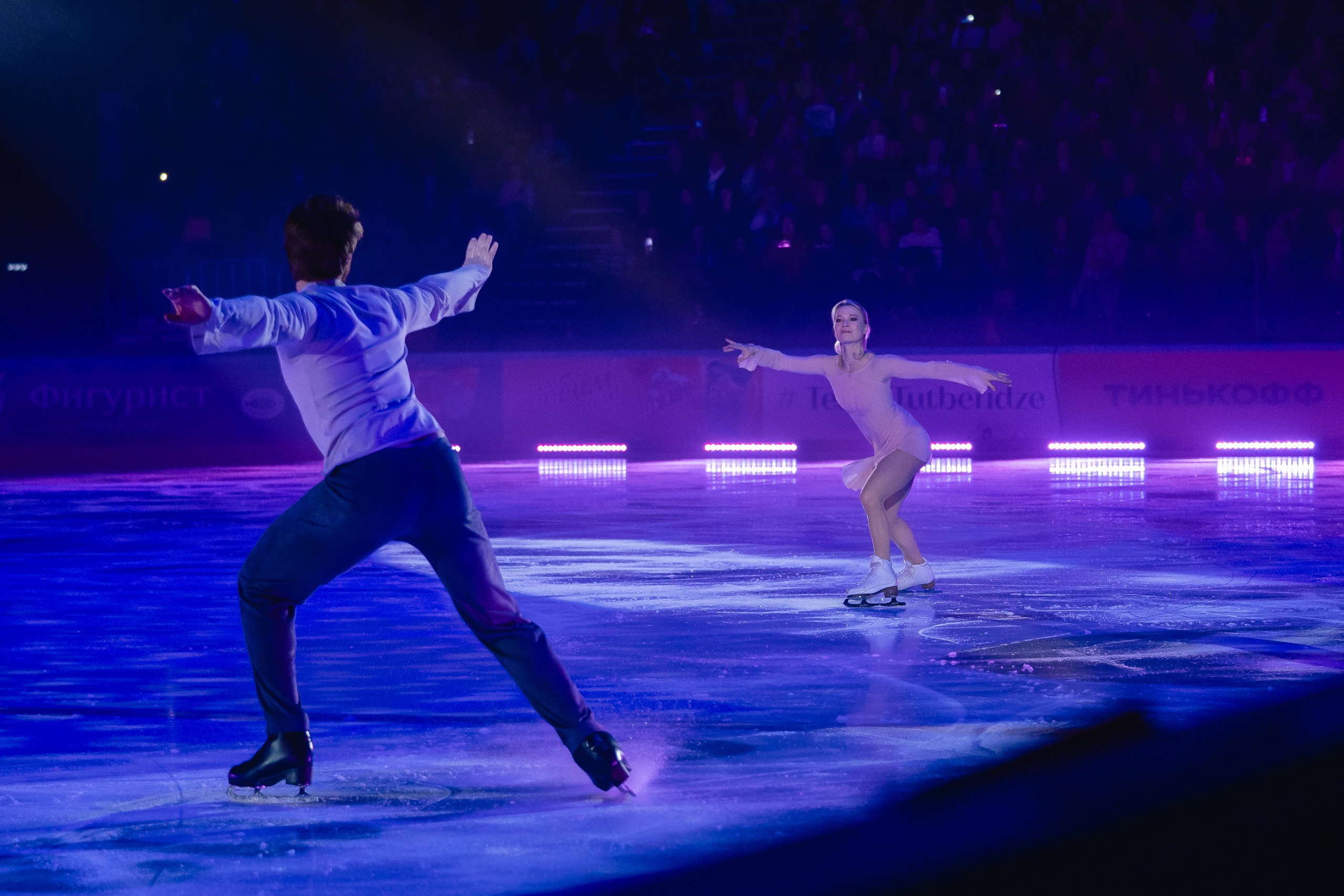 Шоу «Чемпионы на льду» в Новосибирске. Воробьева Ксения — Спортивный и танцевальный фотограф Новосибирск