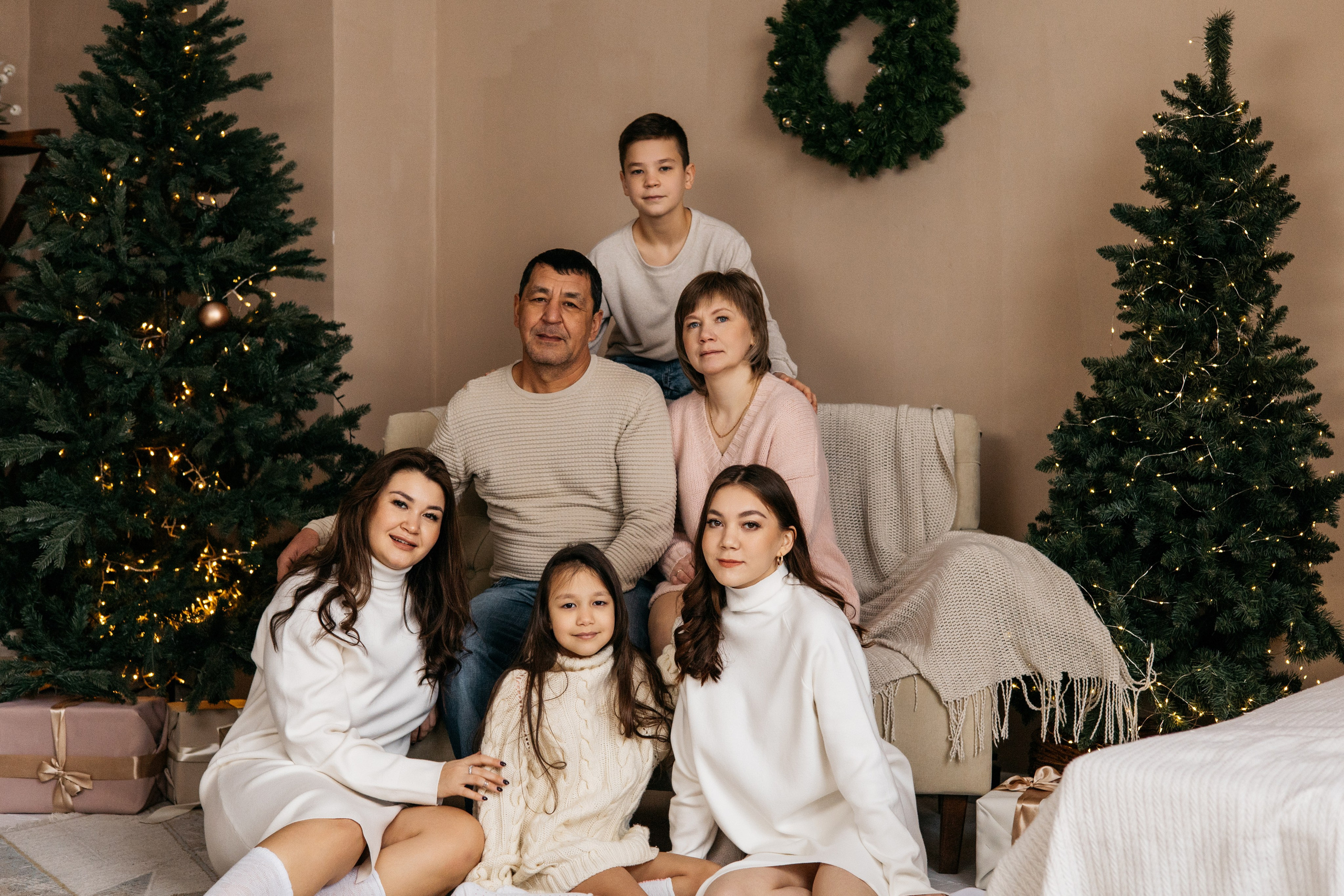 Алина с семьей НГ. Свадебный и семейный фотограф в Магнитогорске Катя Буряк