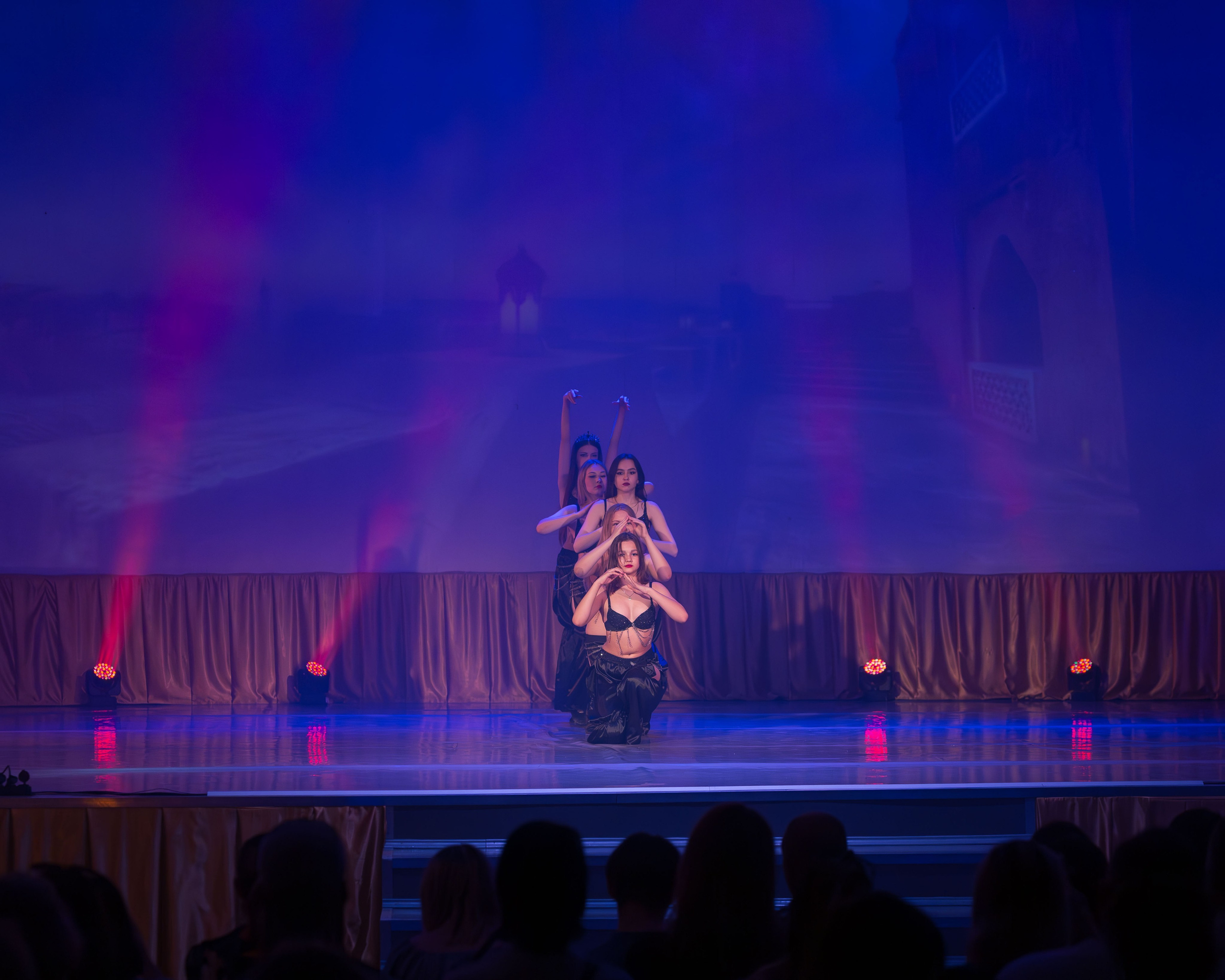 Студия «Lamis» отчетный концерт 2024. Выпускные альбомы и школьный фотограф в Подольске, Троицке, Щербинке, Москве и Московской области