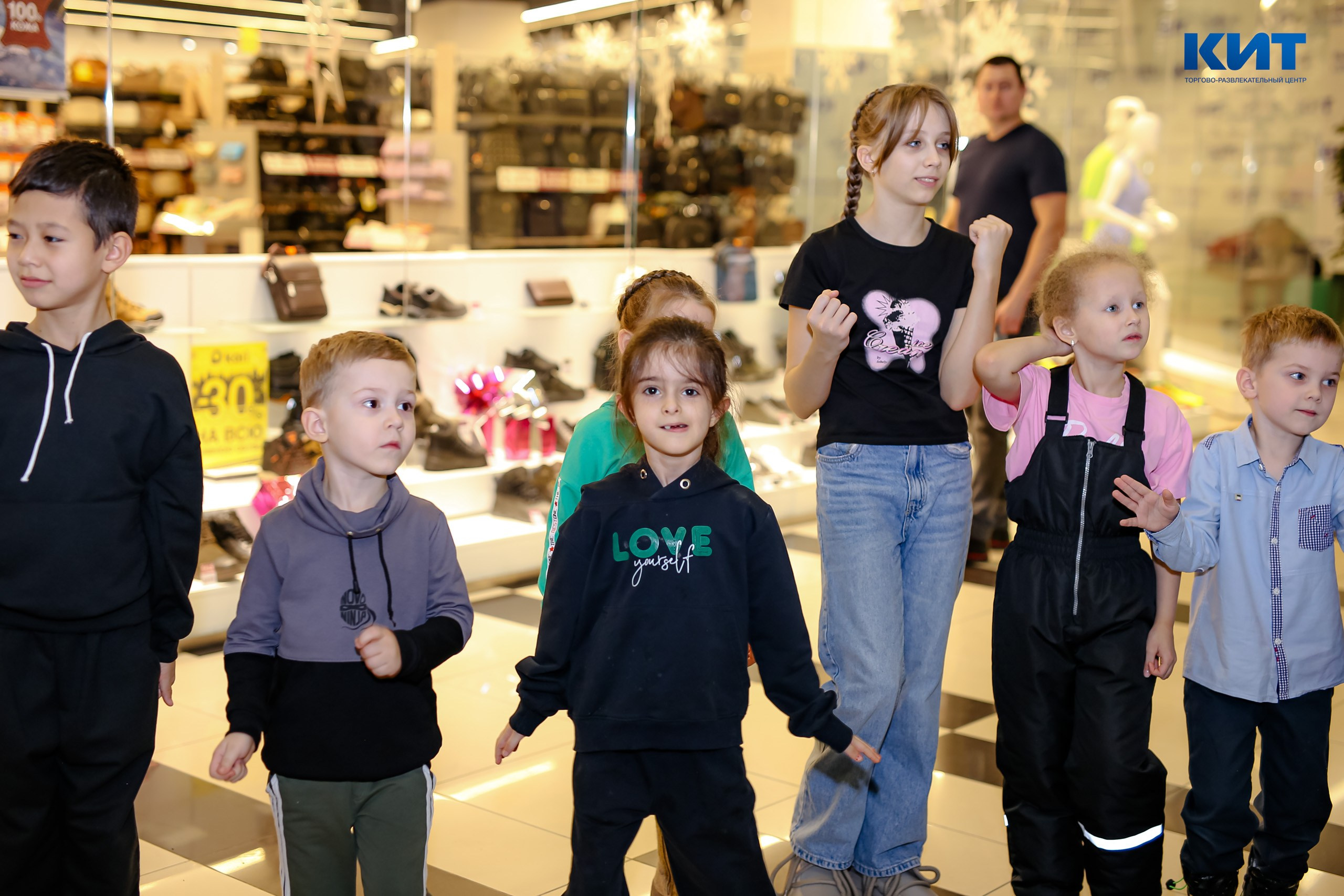 04.01 Утренник в Тц Кит. Команда специалистов в мире фотографии и видео. Детский фотограф, семейный фотограф