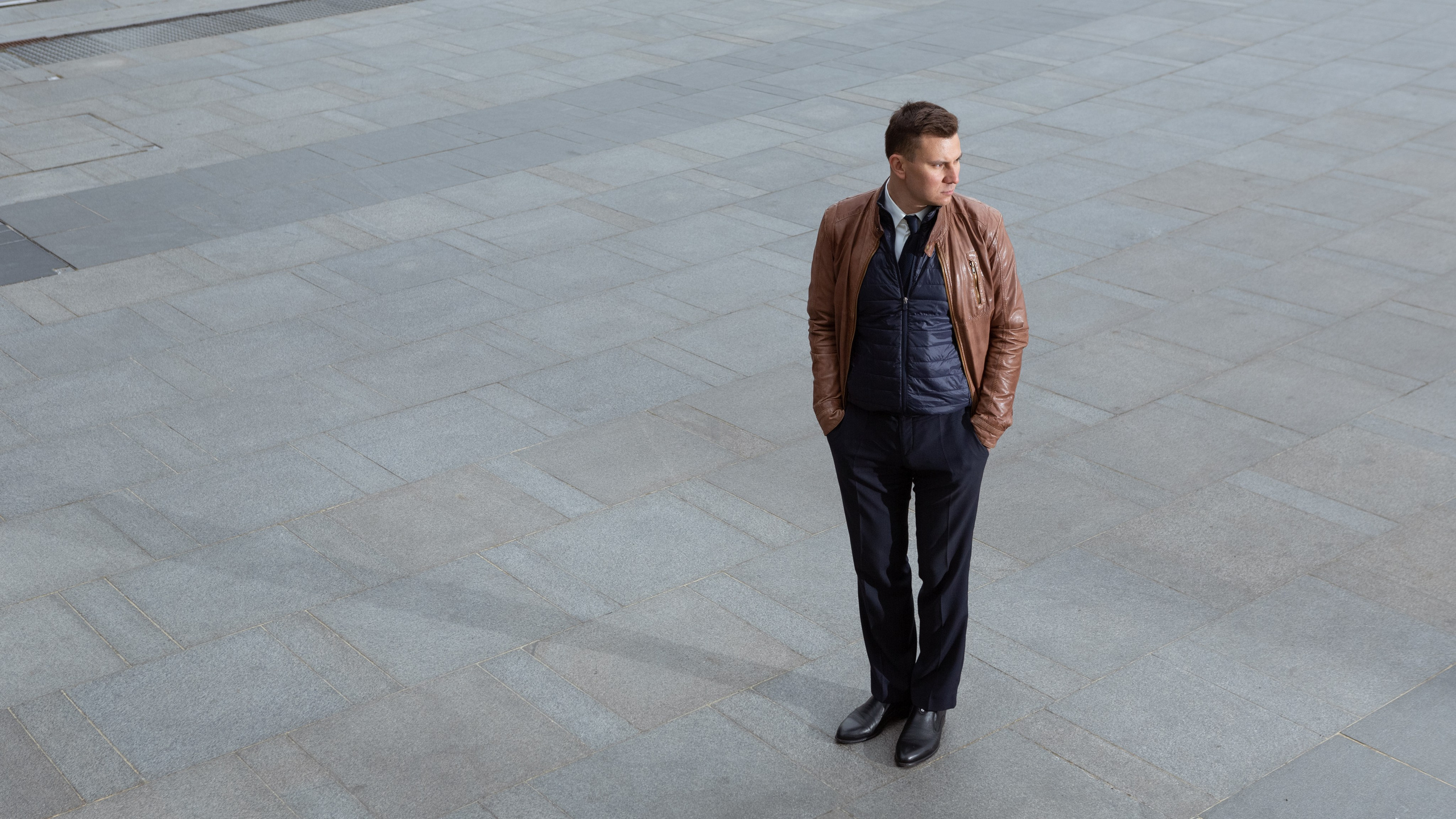 Наиль. Рекламный, предметный, репортажный, семейный фотограф и художник в Москве