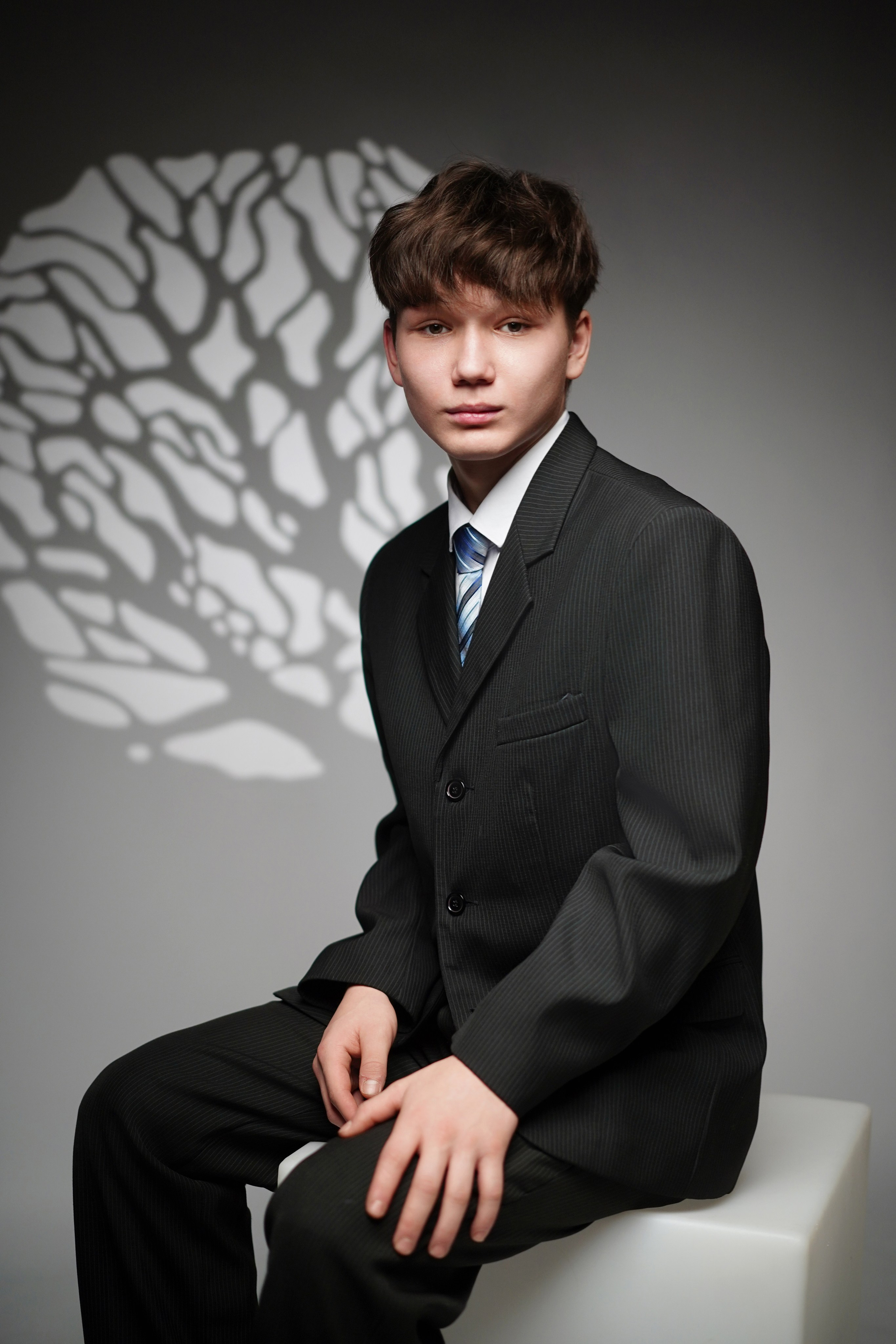 Стиль портрета в студии. GOTRA — выпускные альбомы в Тюмени