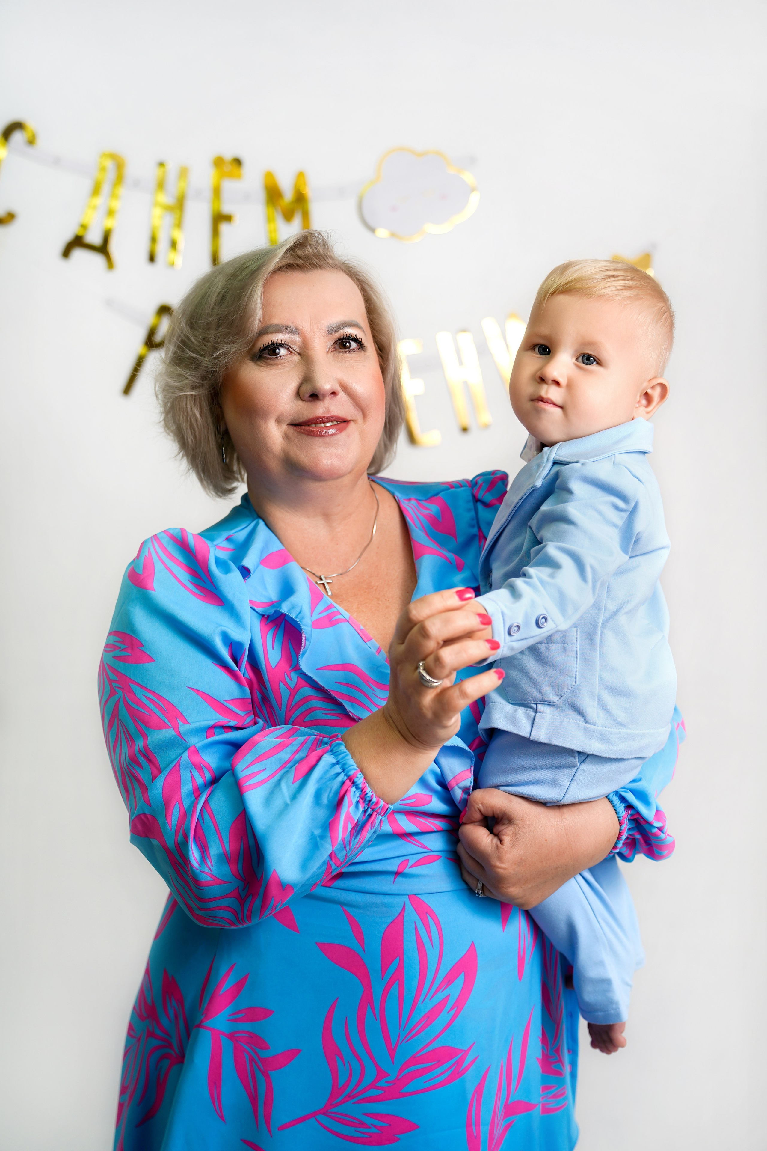 Фотосессия ГОДОВАСИЕ. Фотограф новорожденных, детей до года и беременных в Симферополе