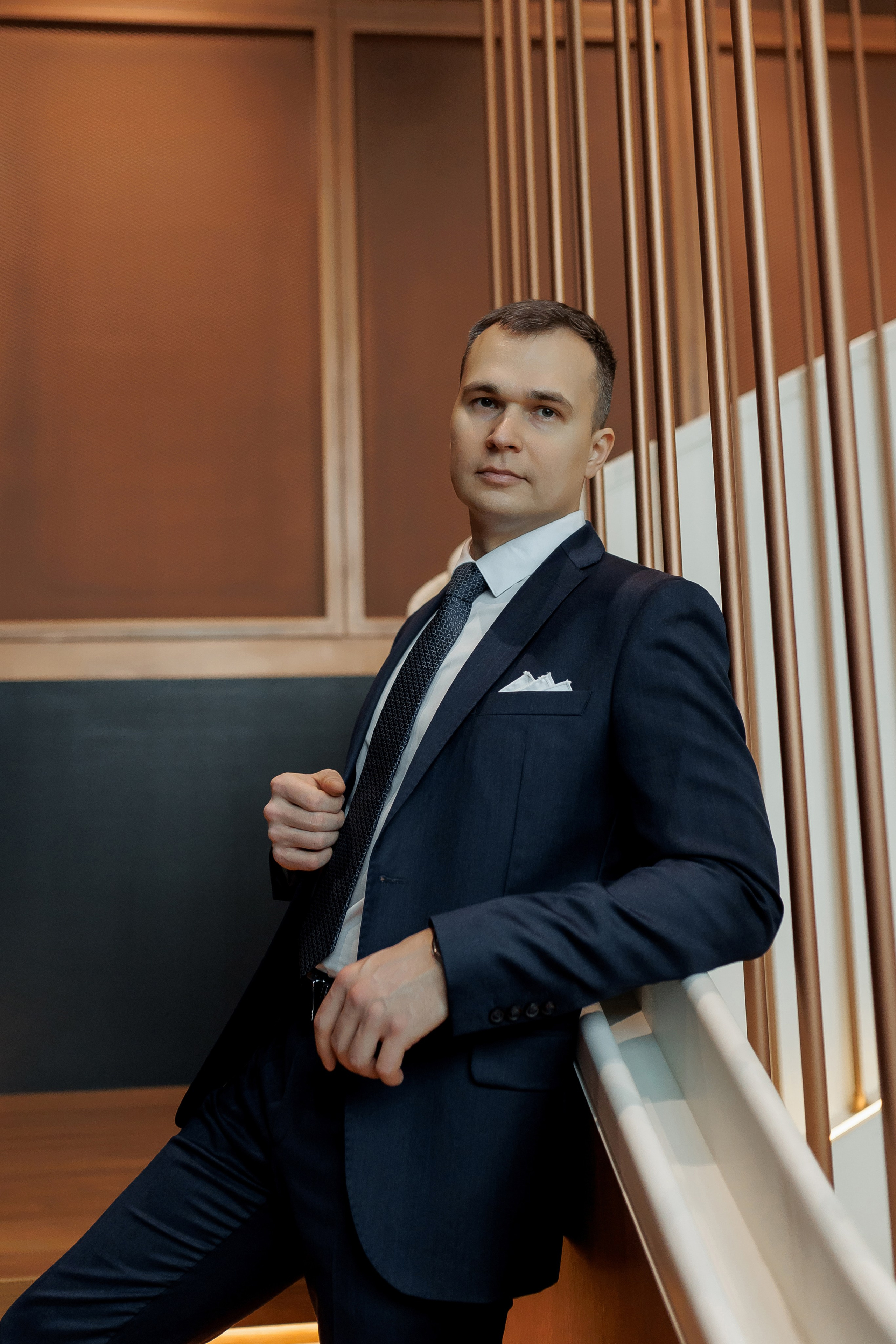 Свадебная фотосессия в отеле Movenpick Moscow Taganskaya. Свадебный фотограф в Москве Дарья Олендарёва