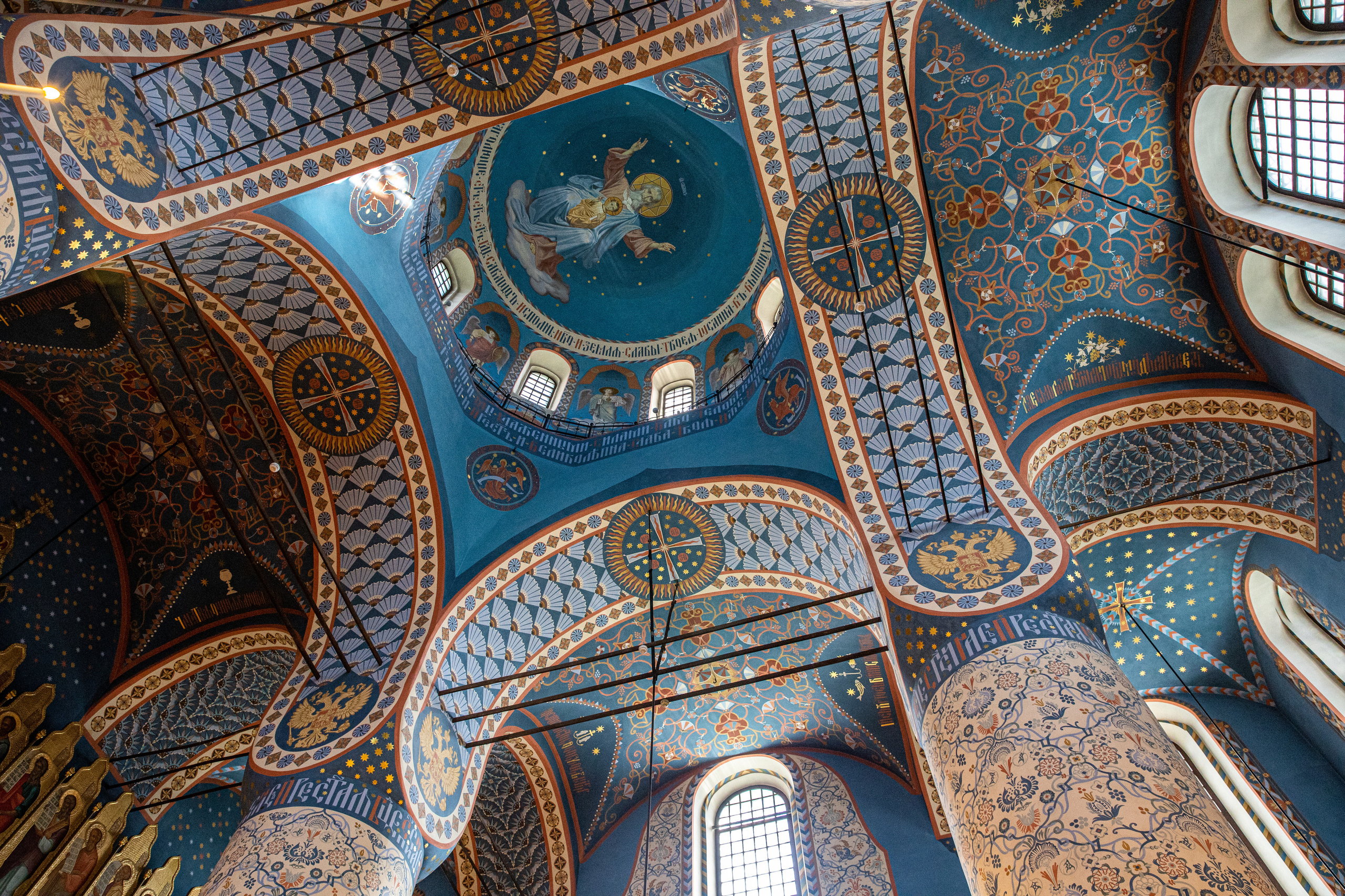 Фотограф на Крещение в Санкт-Петербурге. ФОТОГРАФ РАДОСТИ Фотосессия в студии СПб. Портретный фотограф — Юрий Торлопов