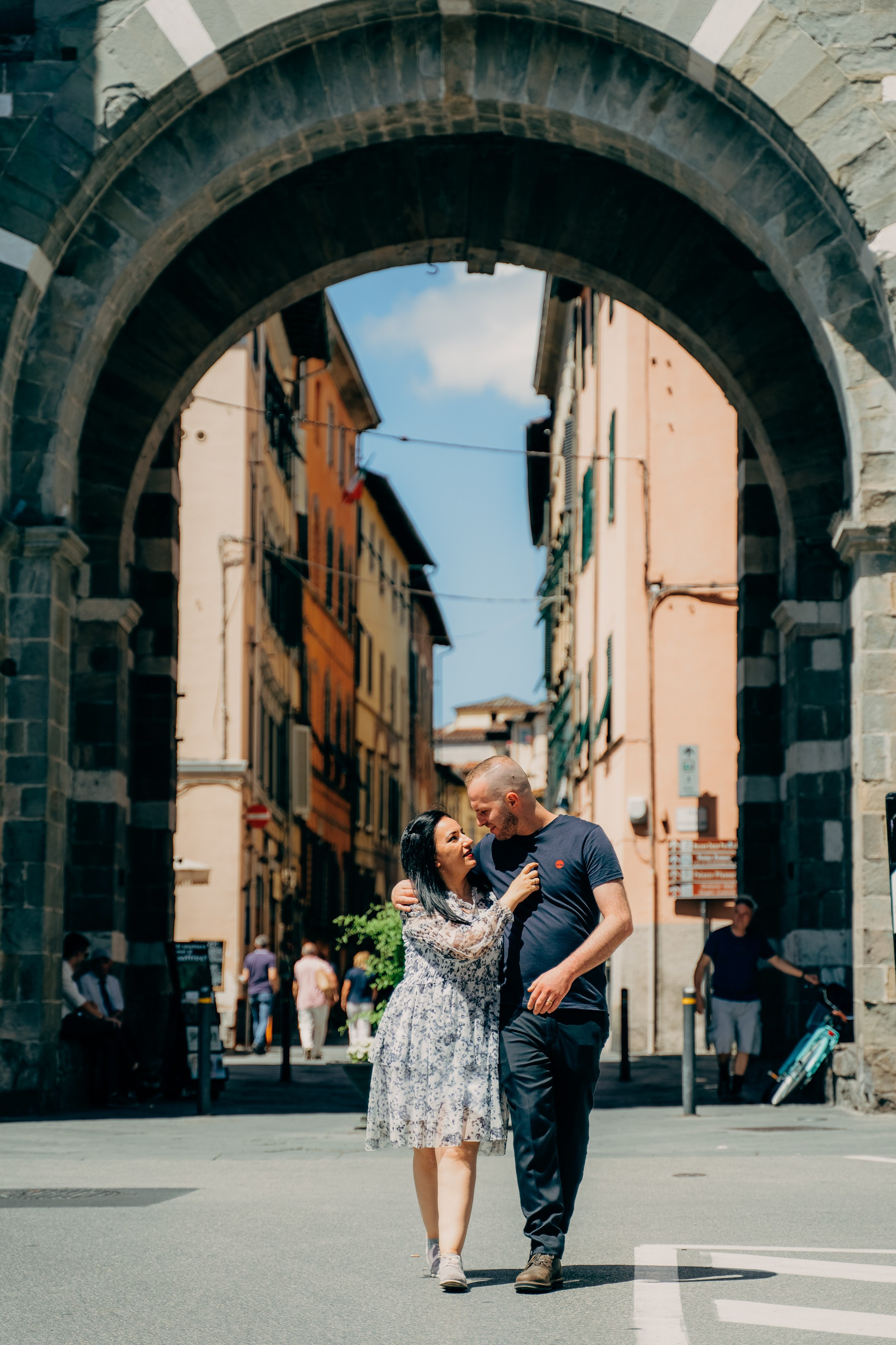 Fotografia Love Story a Lucca, Toscana). Family Lifestyle Photographer in Lucca, Italia