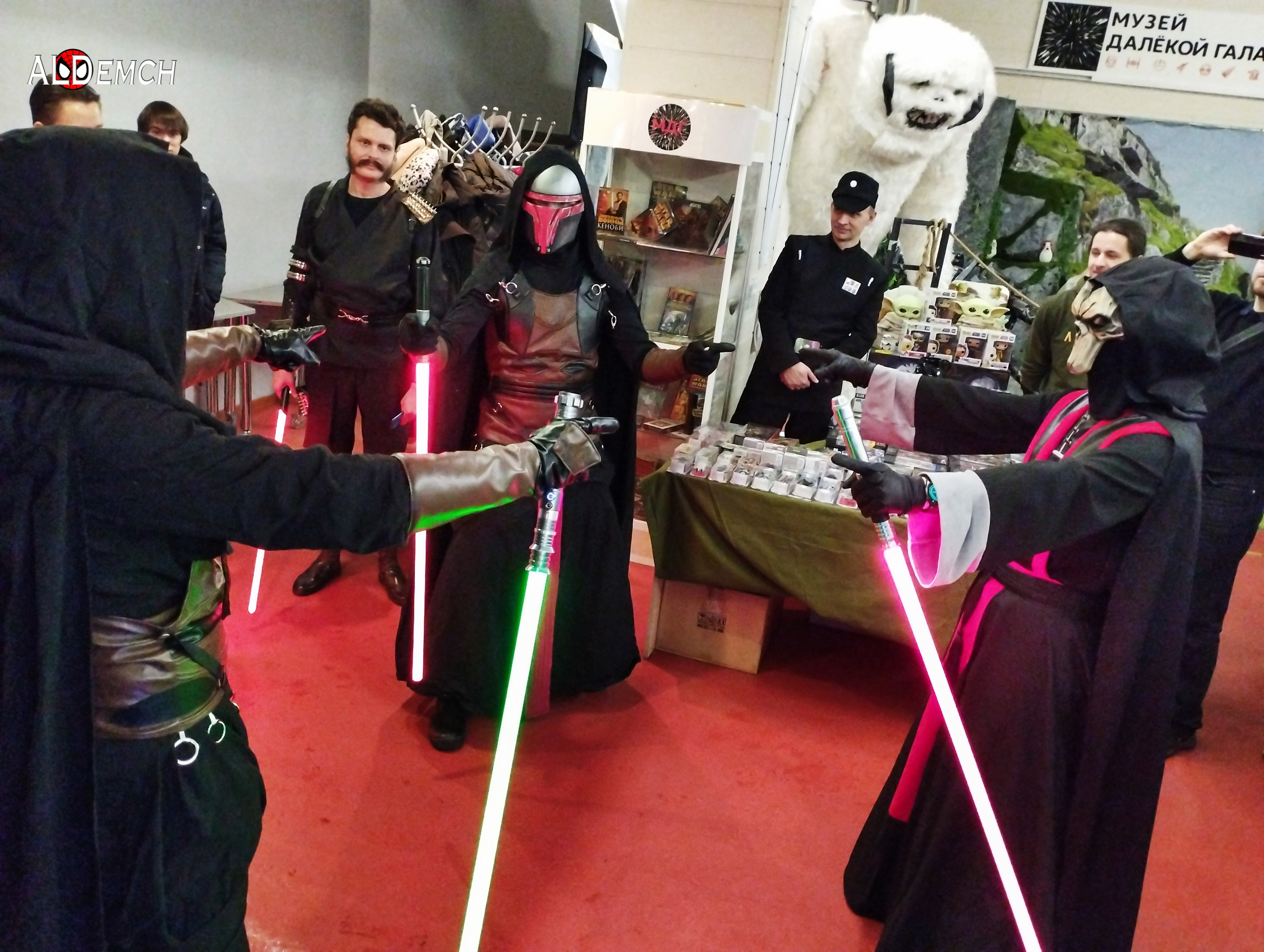 Фотосессия в музее Звездные Войны Далёкой Галактике в Москва
