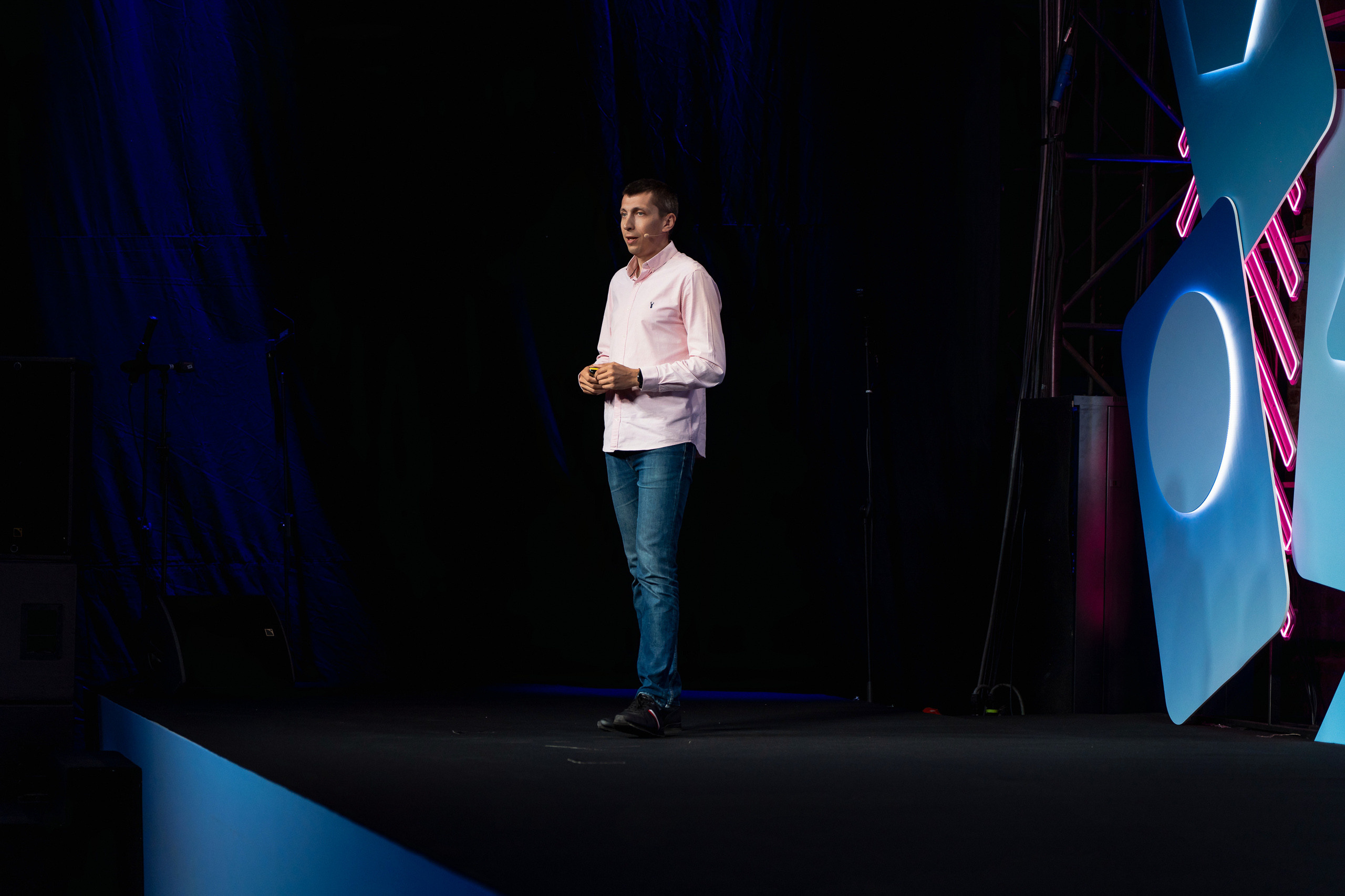 Конференция Яндекс Рекламы «Технологии для роста продаж». Святослав Буньков | фотограф