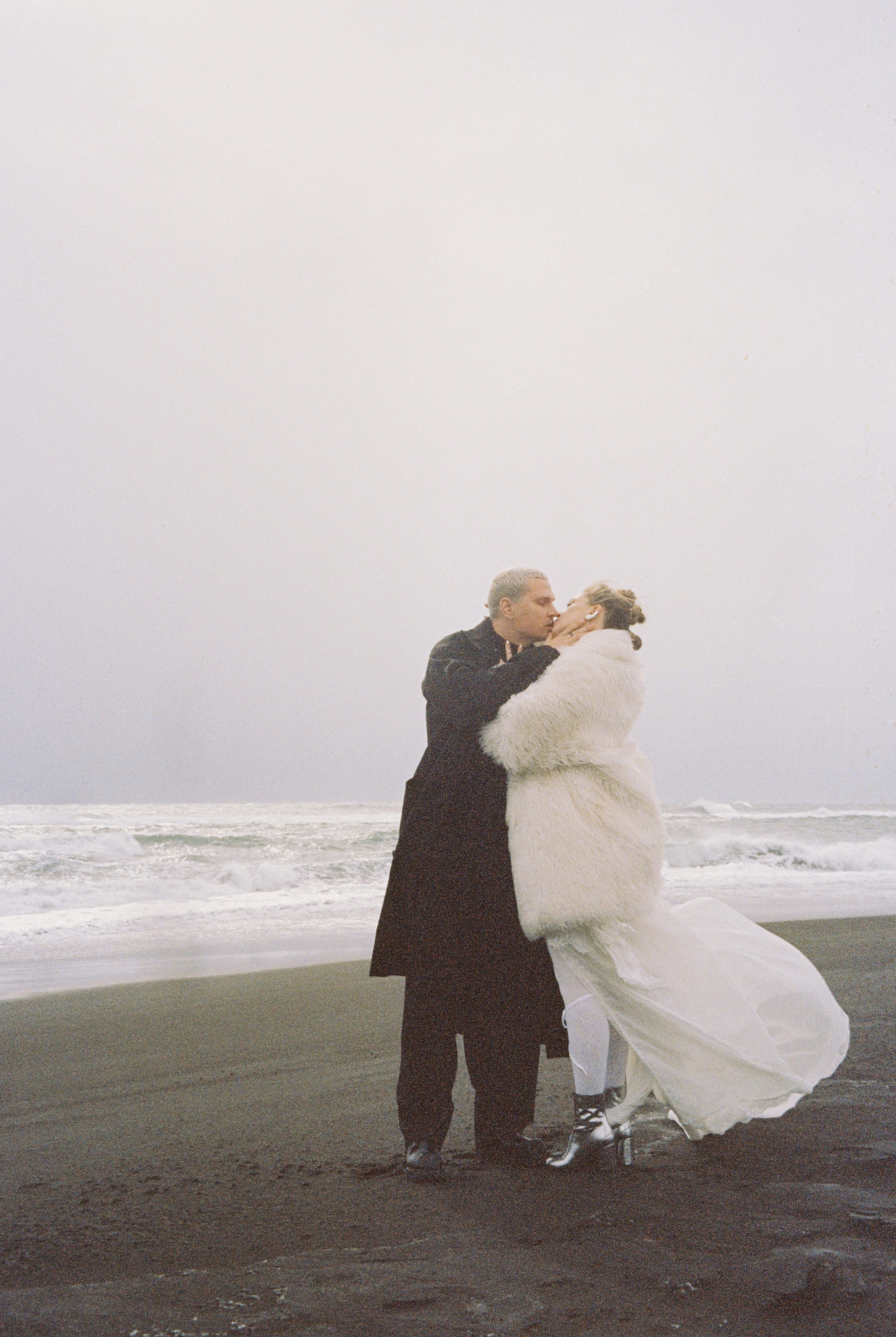 Свадебная фотосессия на Камчатке. Свадебный фотограф в Москве Элина Ларченкова. Фото, которые цепляют