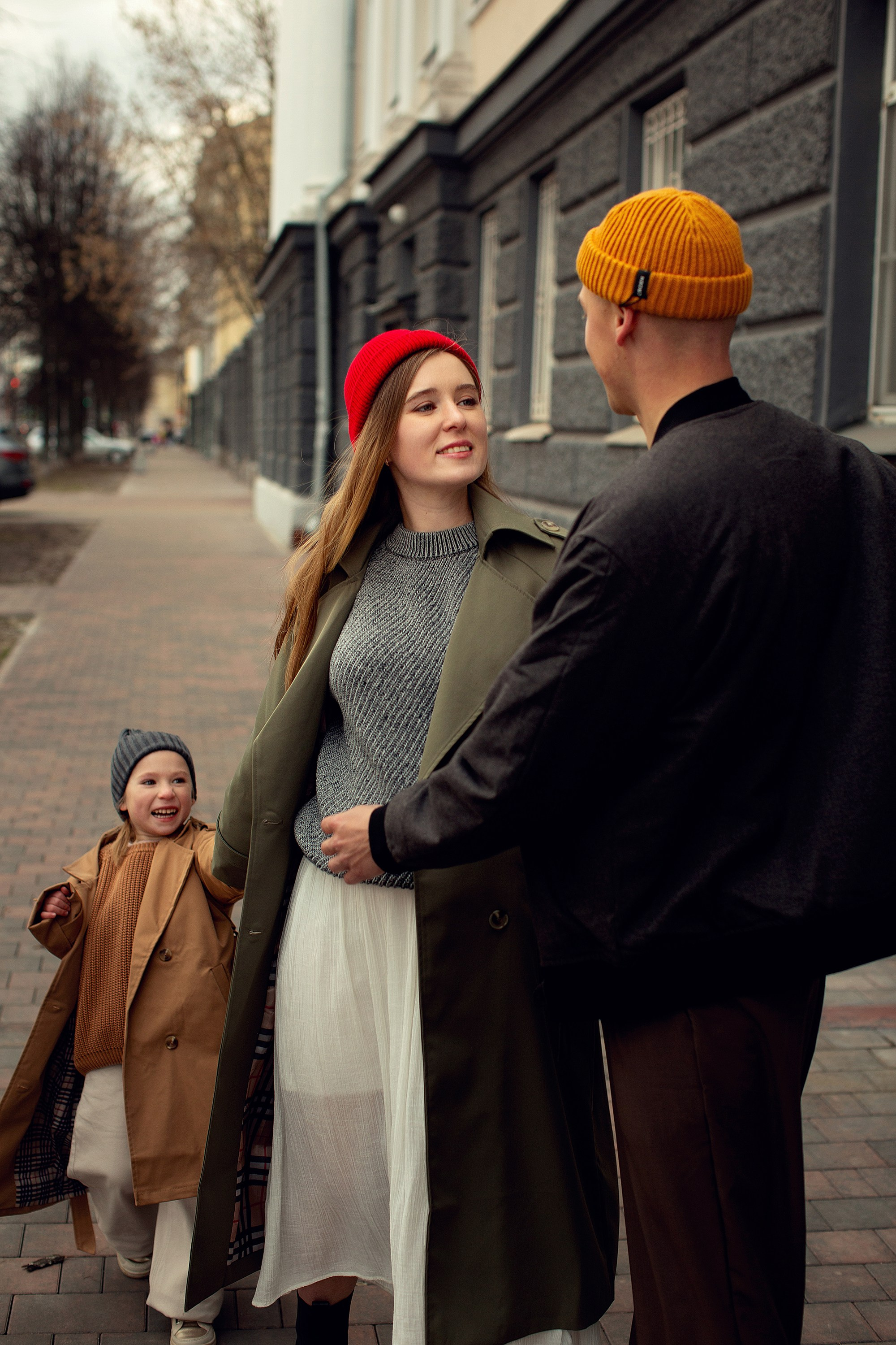 Яркая городская фотопрогулка семьи в ожидании второго малыша. Tatyana Nadezhdina Family photographer