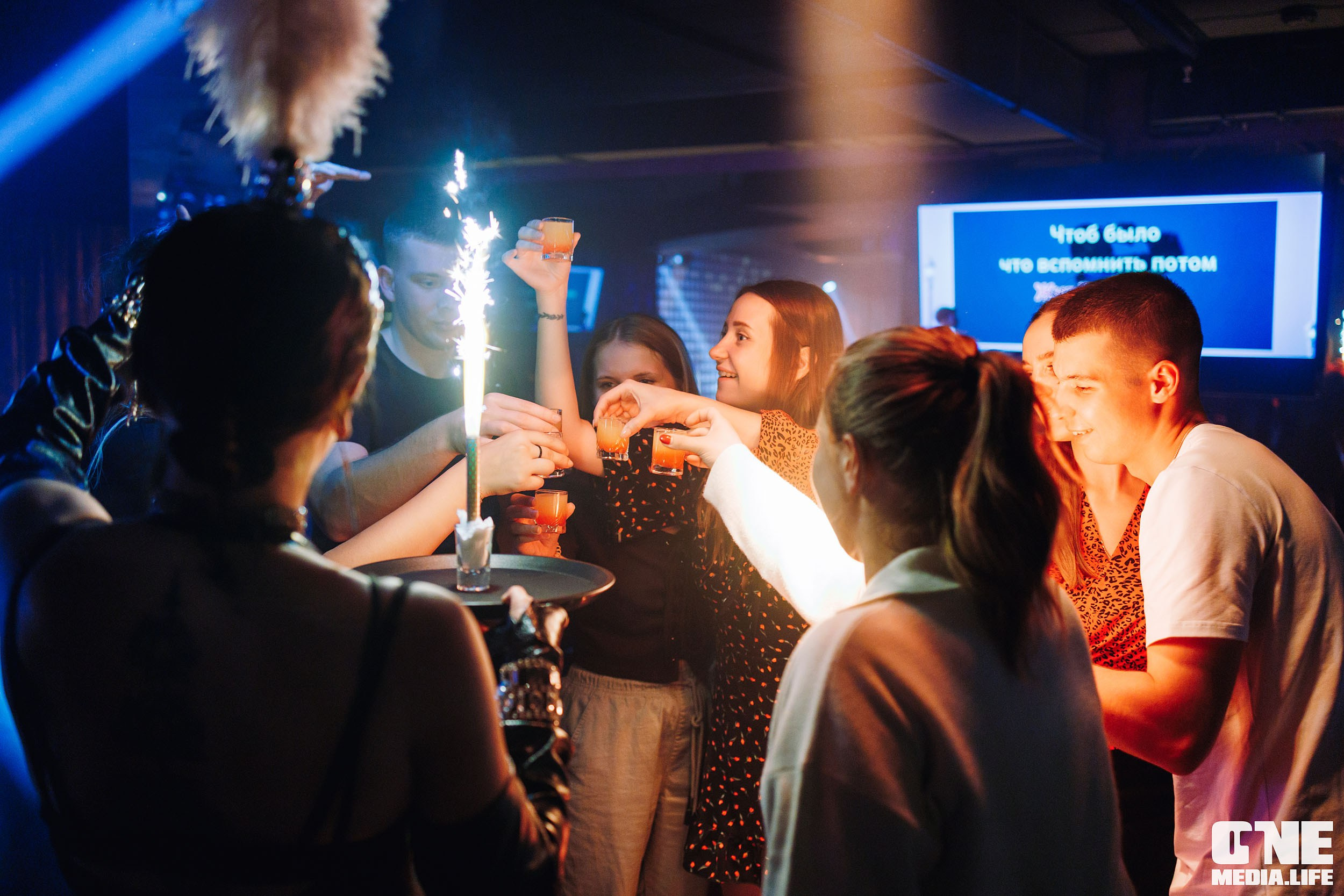 Фоторепортаж из Эйфории. One Media Life: фоторепортажи, фотоотчеты с мероприятий и заведений