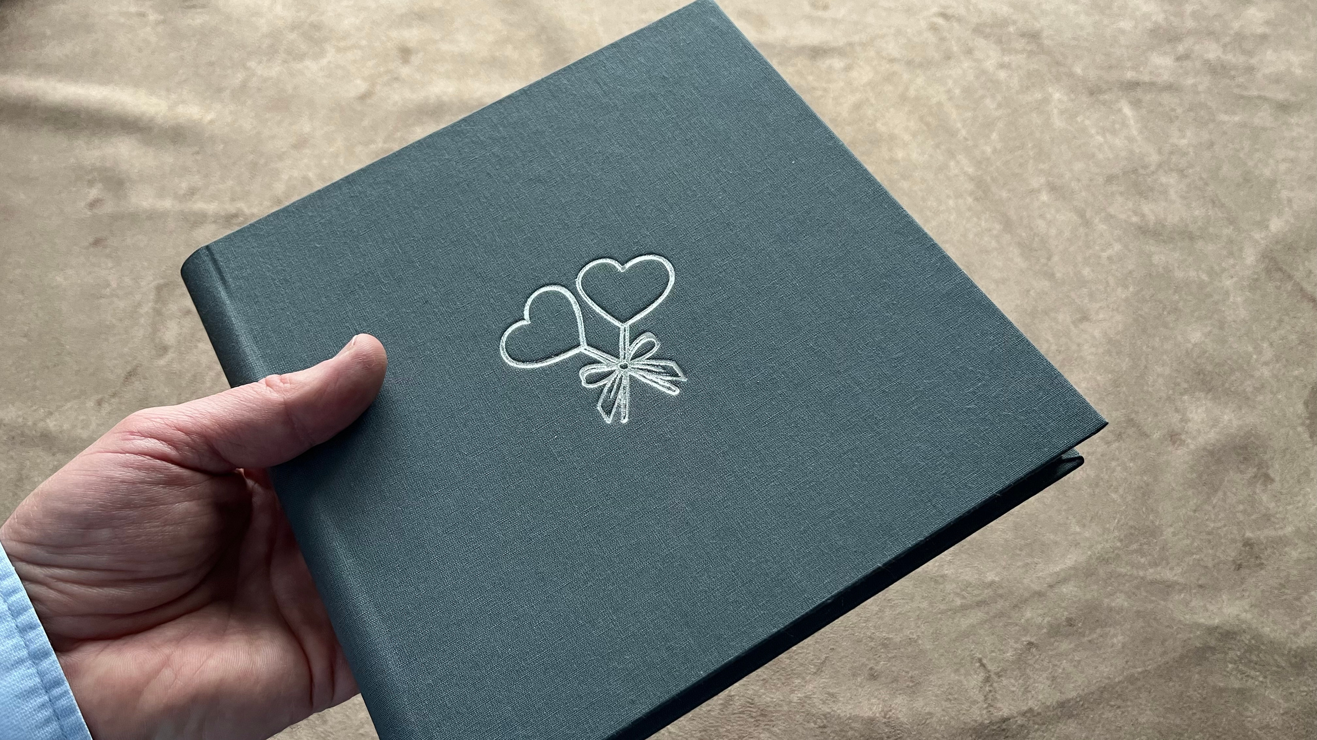 — Фотокниги на заказ. Выпускные альбомы для школ и детских садов