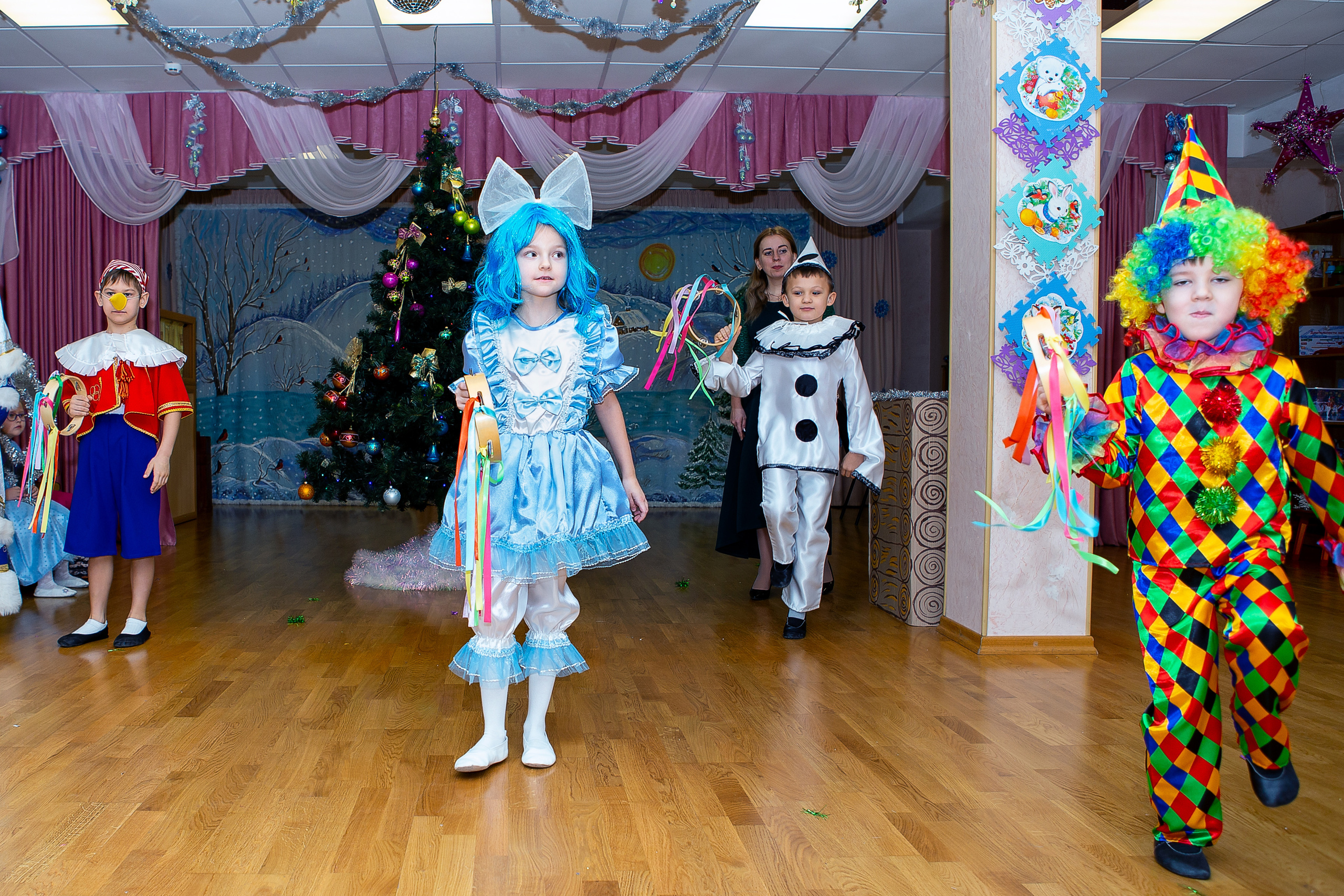 — Детские праздники. Выпускные альбомы для школ и детских садов