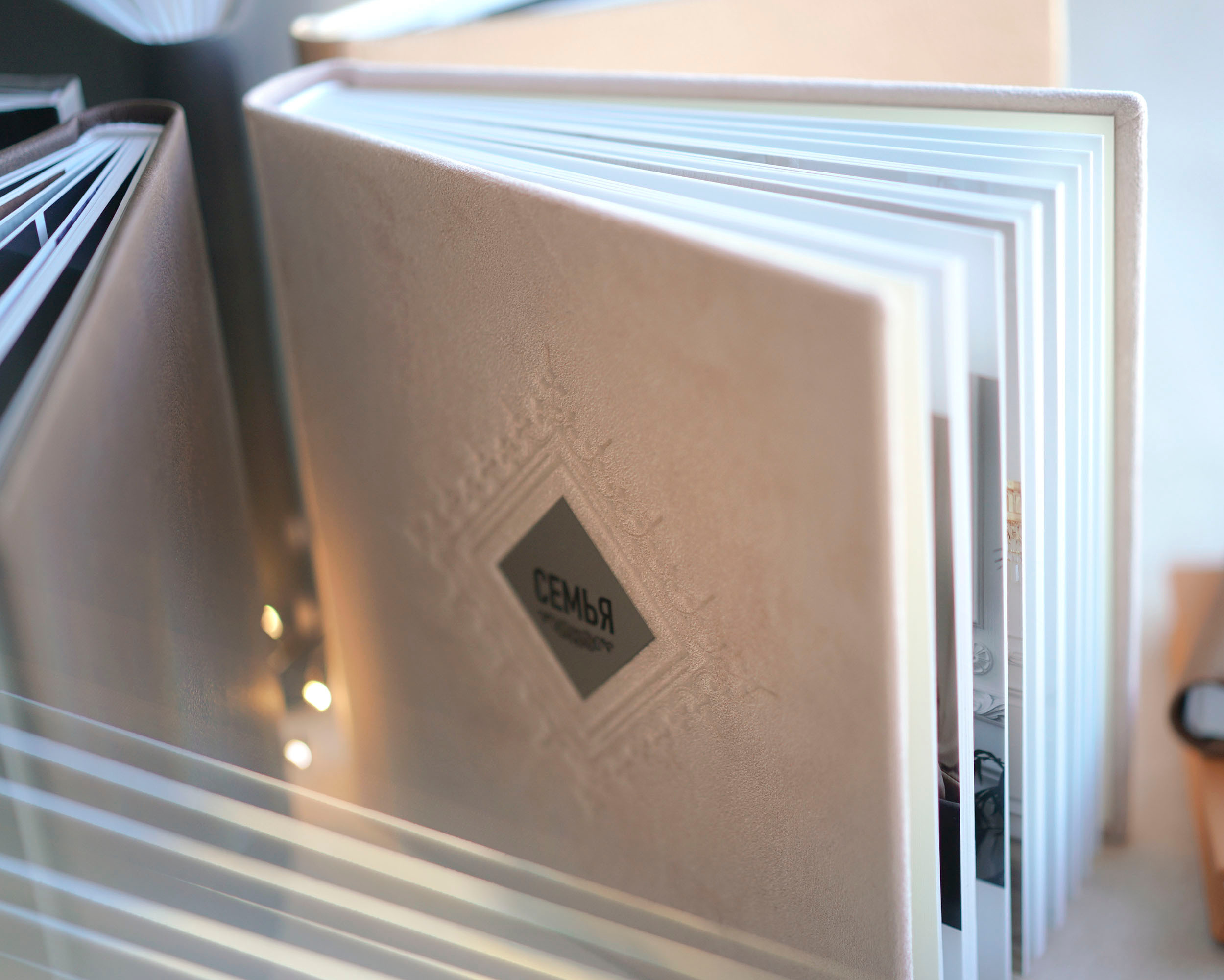 — Фотокниги на заказ. Выпускные альбомы для школ и детских садов