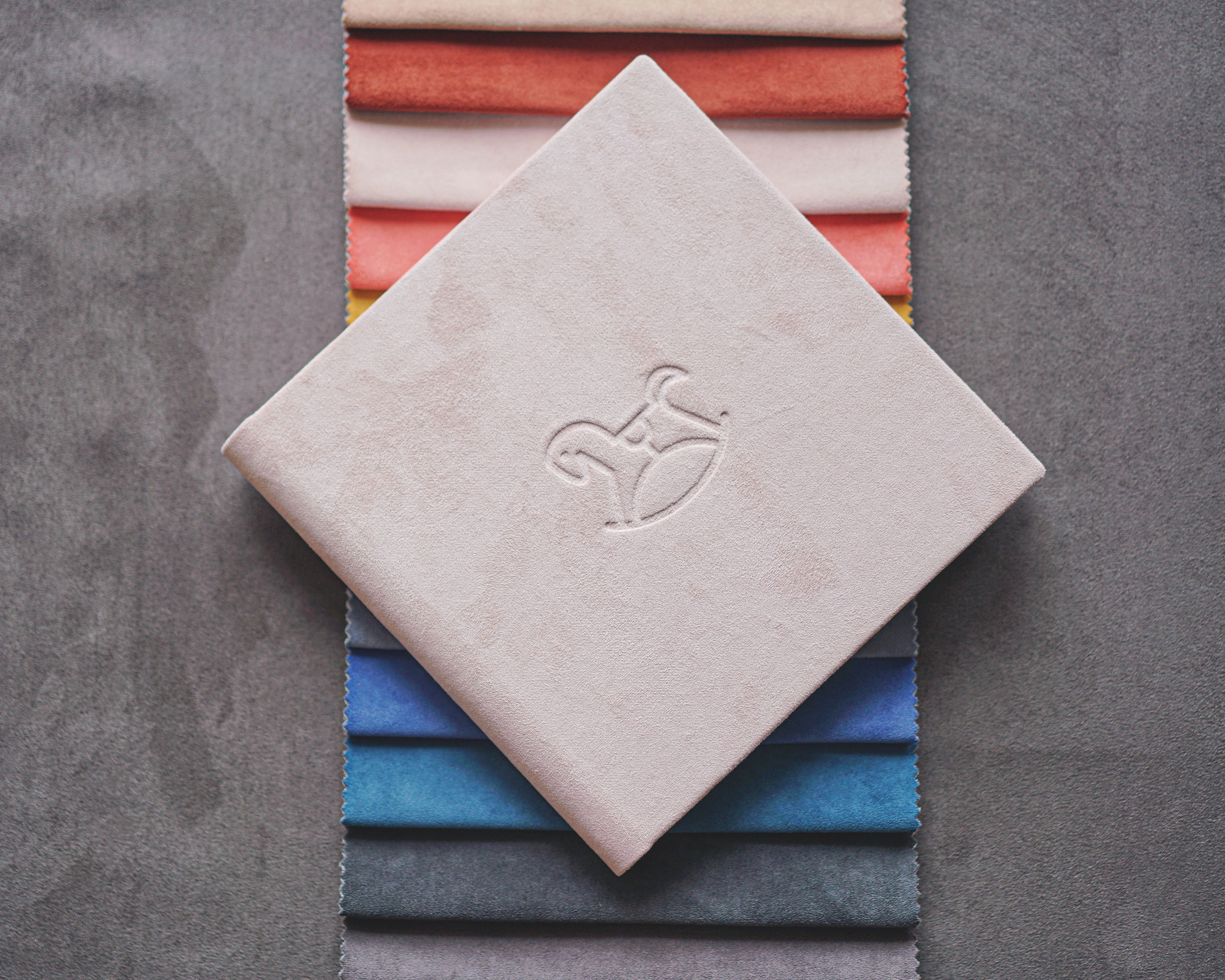 — Фотокниги на заказ. Выпускные альбомы для школ и детских садов