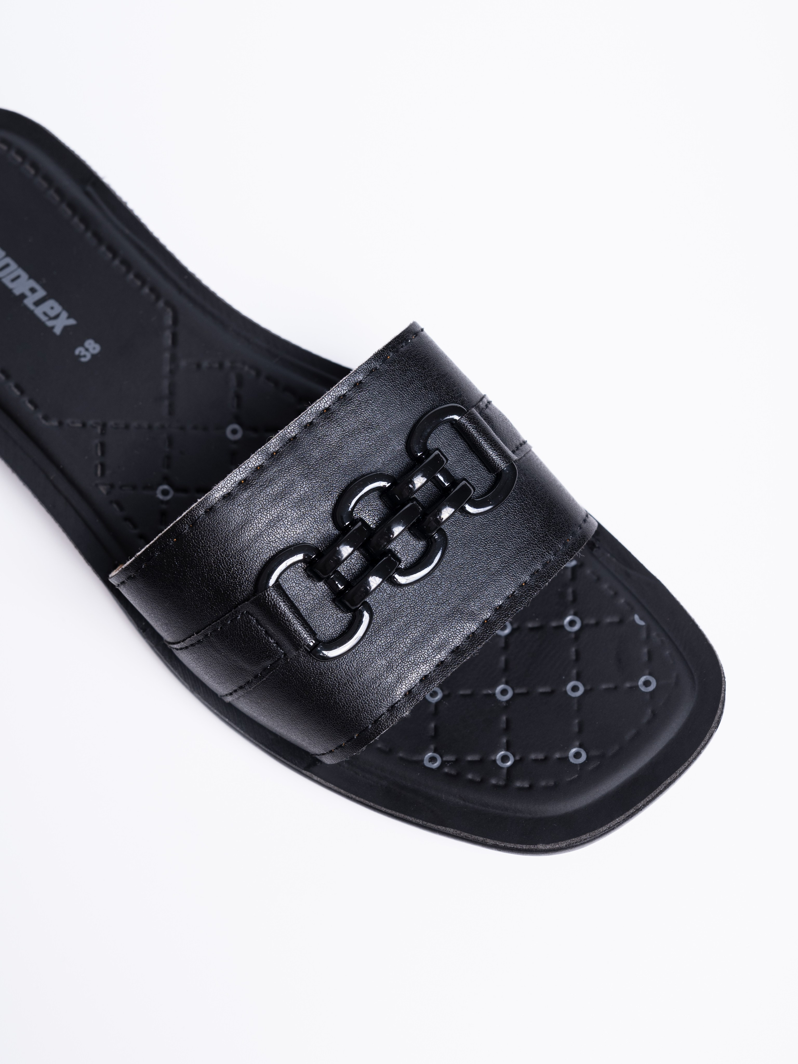 Тапочки. Предметный фотограф, фото для маркетплейсов Пятигорск, КМВ