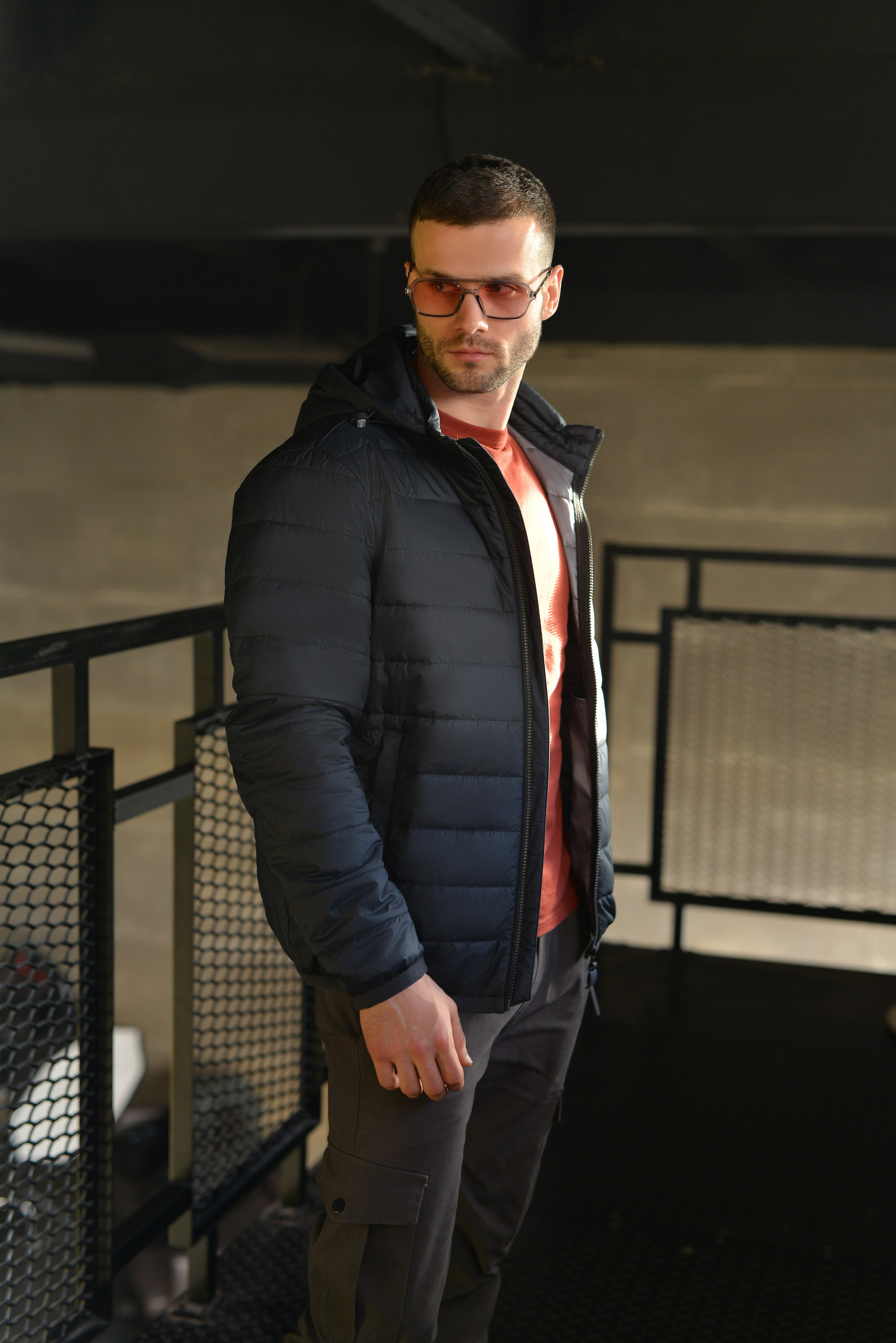 Креативная съемка для демонстрации уникальных элементов дизайна