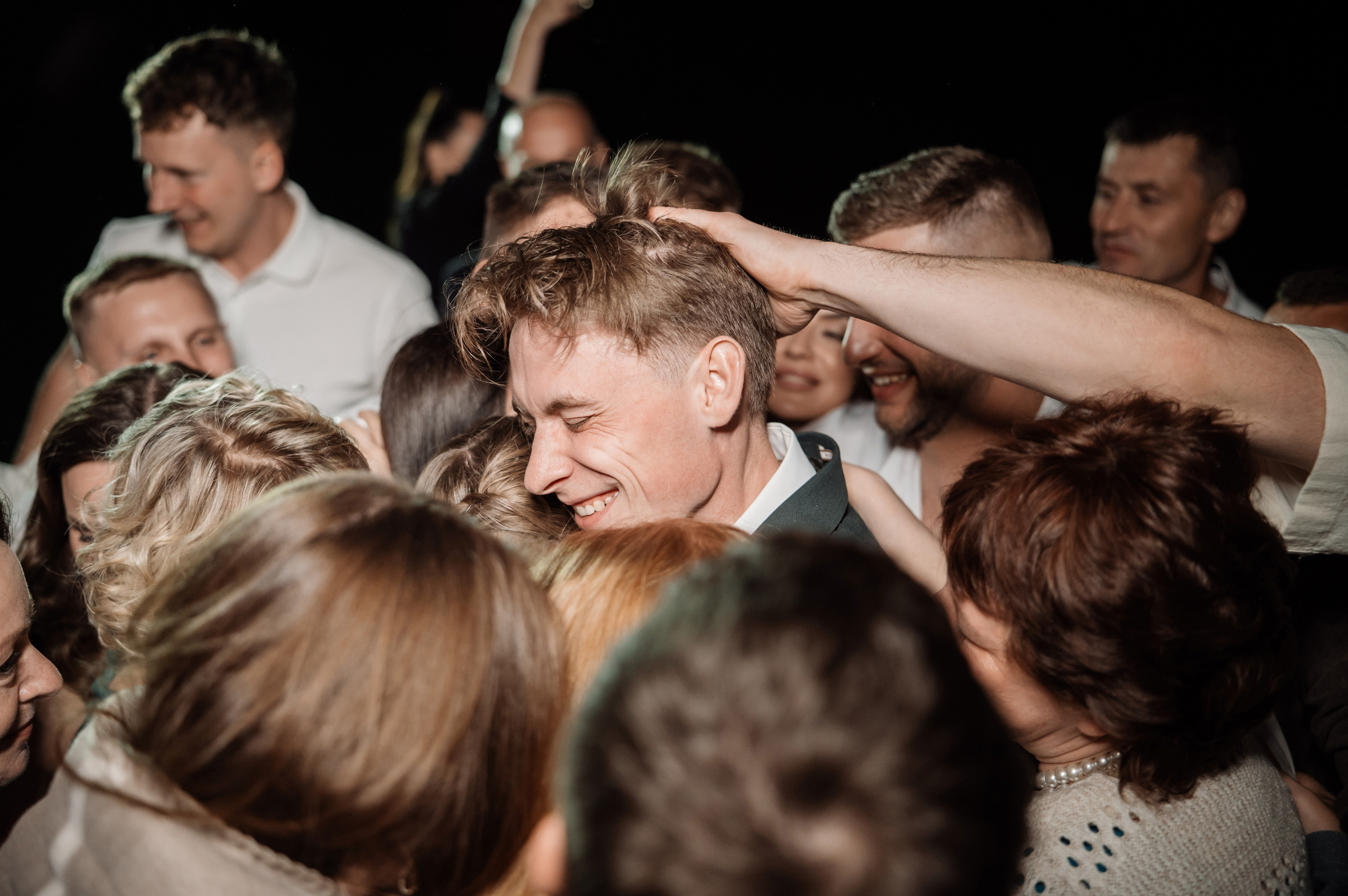 Свадебная фотосессия пары в Агроусадьбе Дачка бай